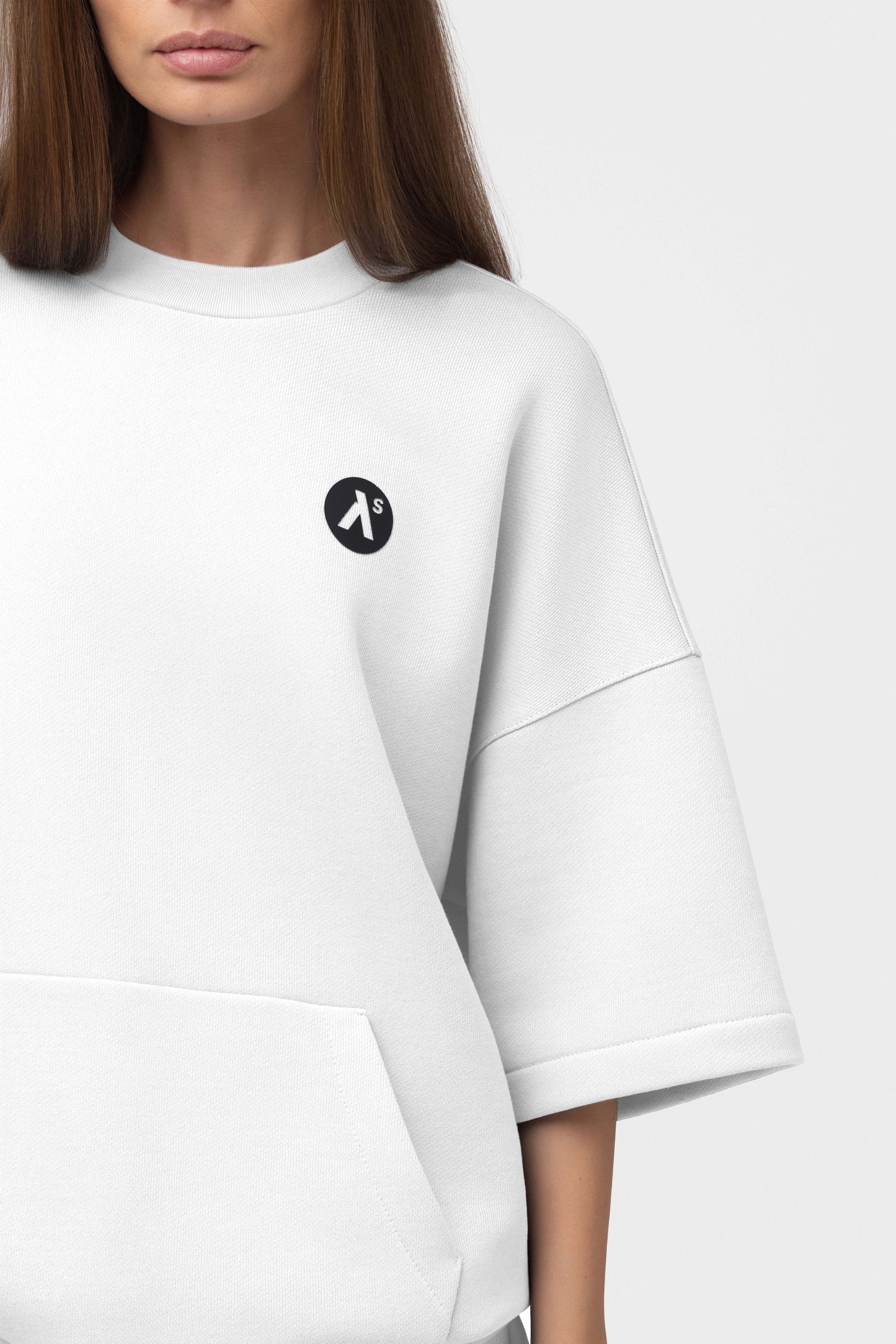 LAISVALAIKIO KOSTIUMAS SU ŠORTAIS