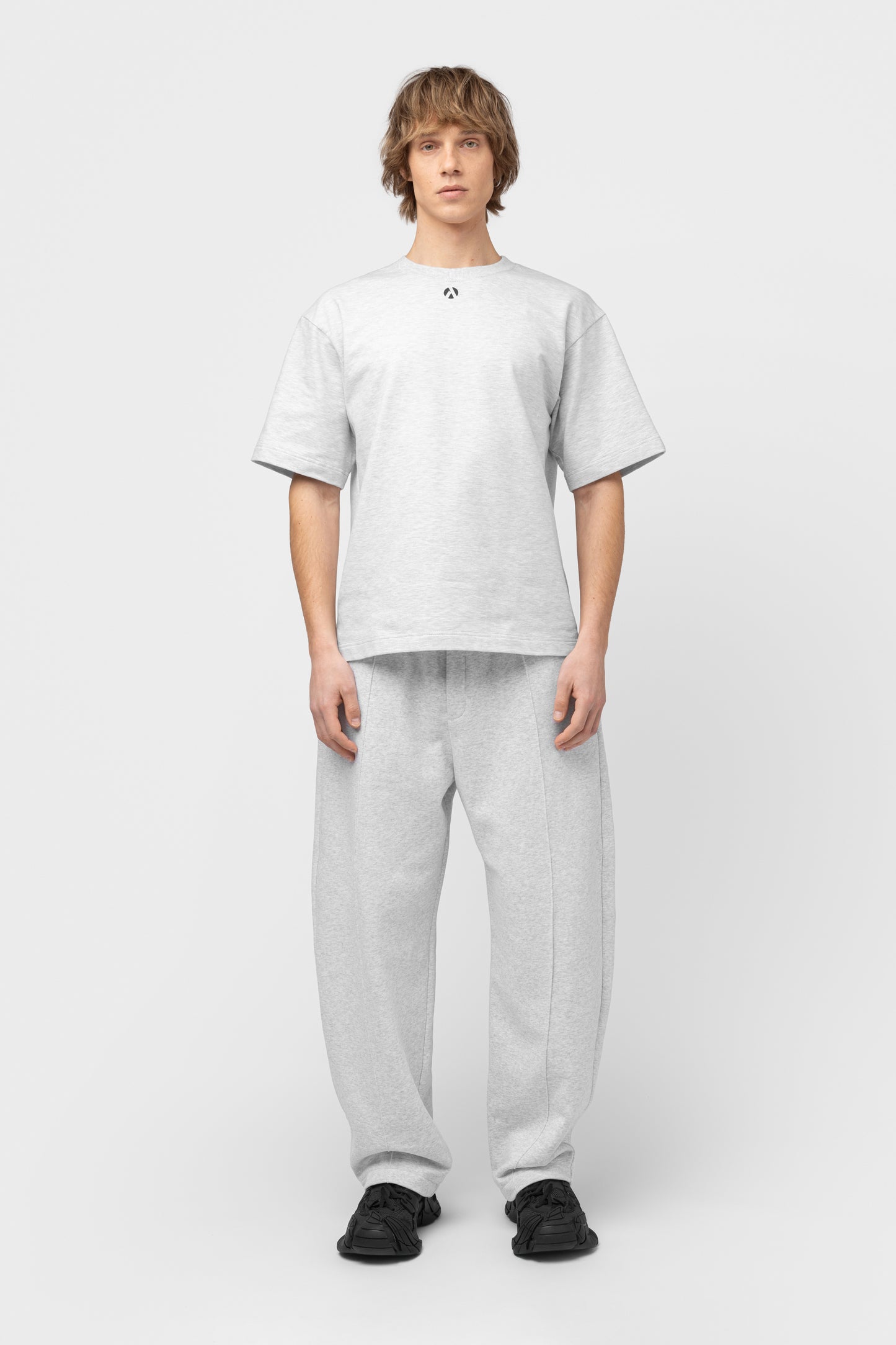 OVERSIZED TRACKSUIT