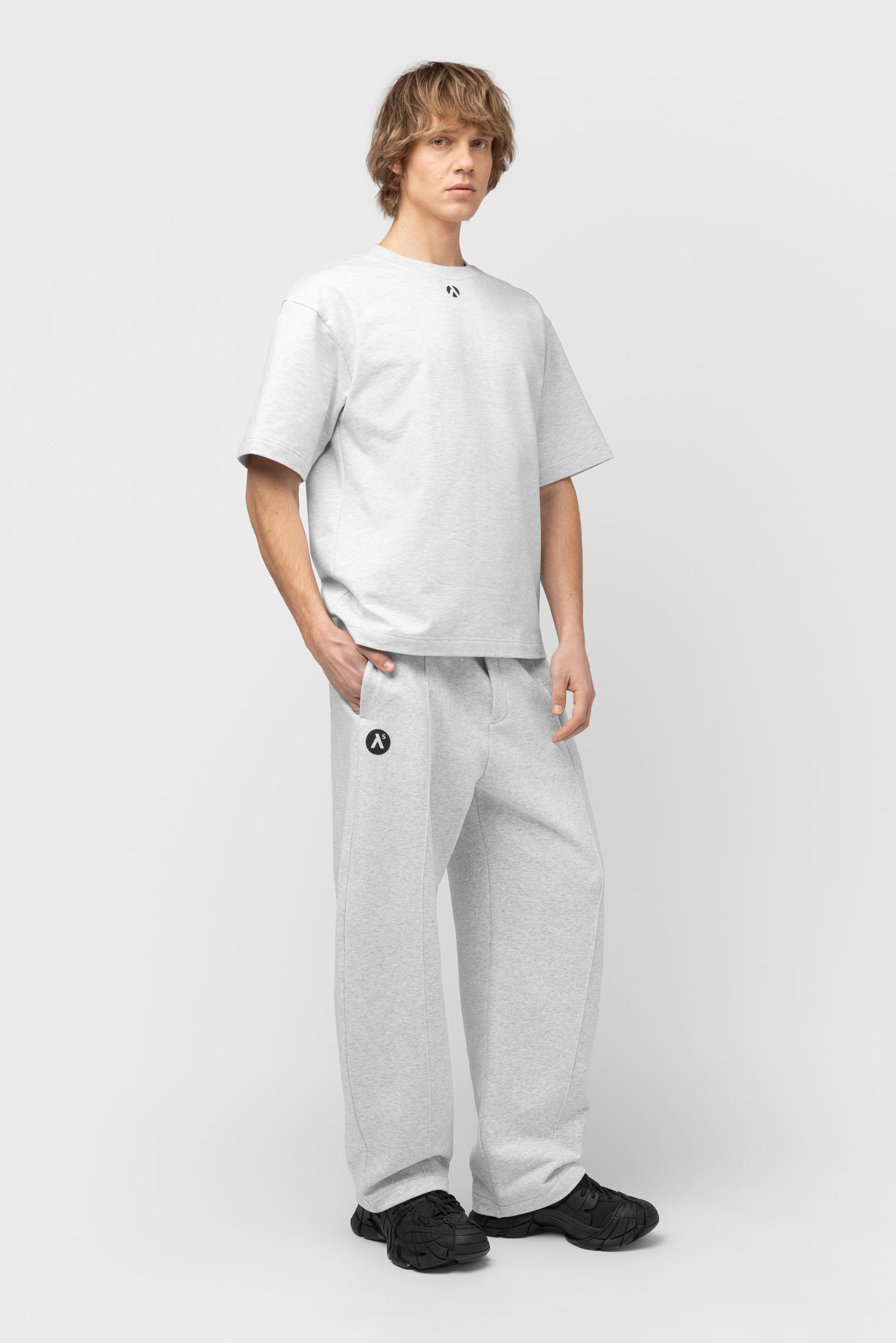 OVERSIZED TRACKSUIT