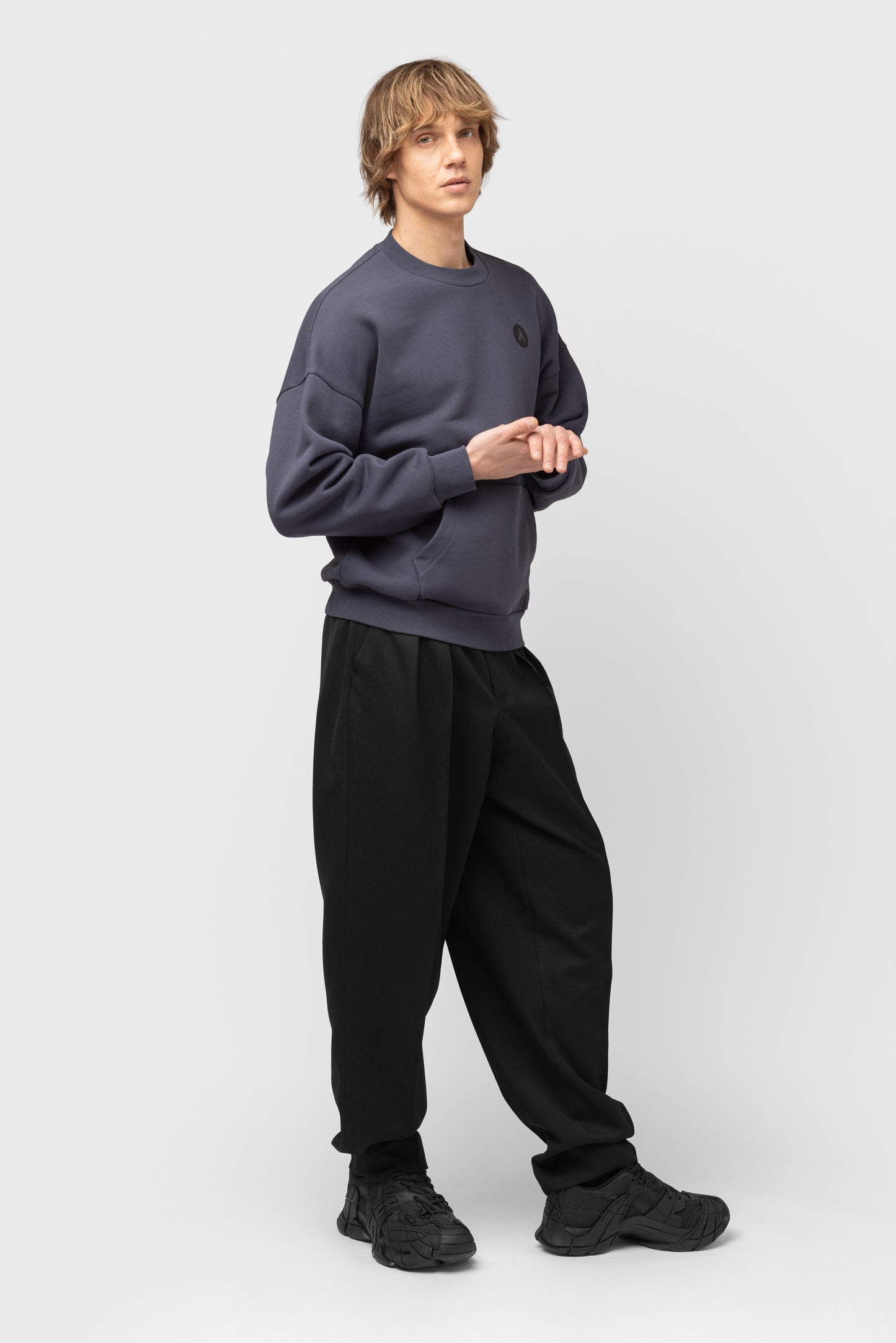 OVERSIZED SWEATSHIRT BE PŪKO