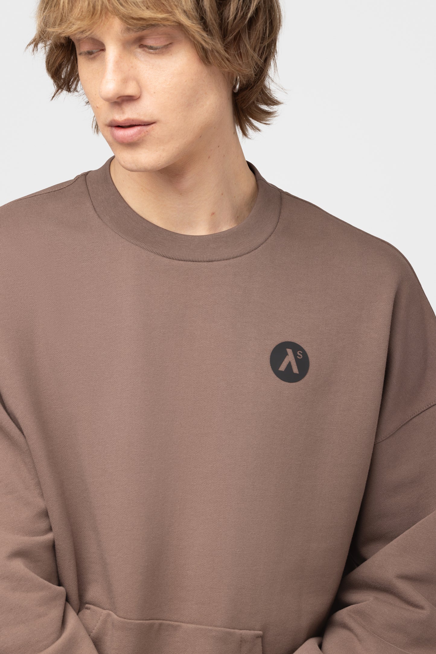 OVERSIZED SWEATSHIRT BE PŪKO