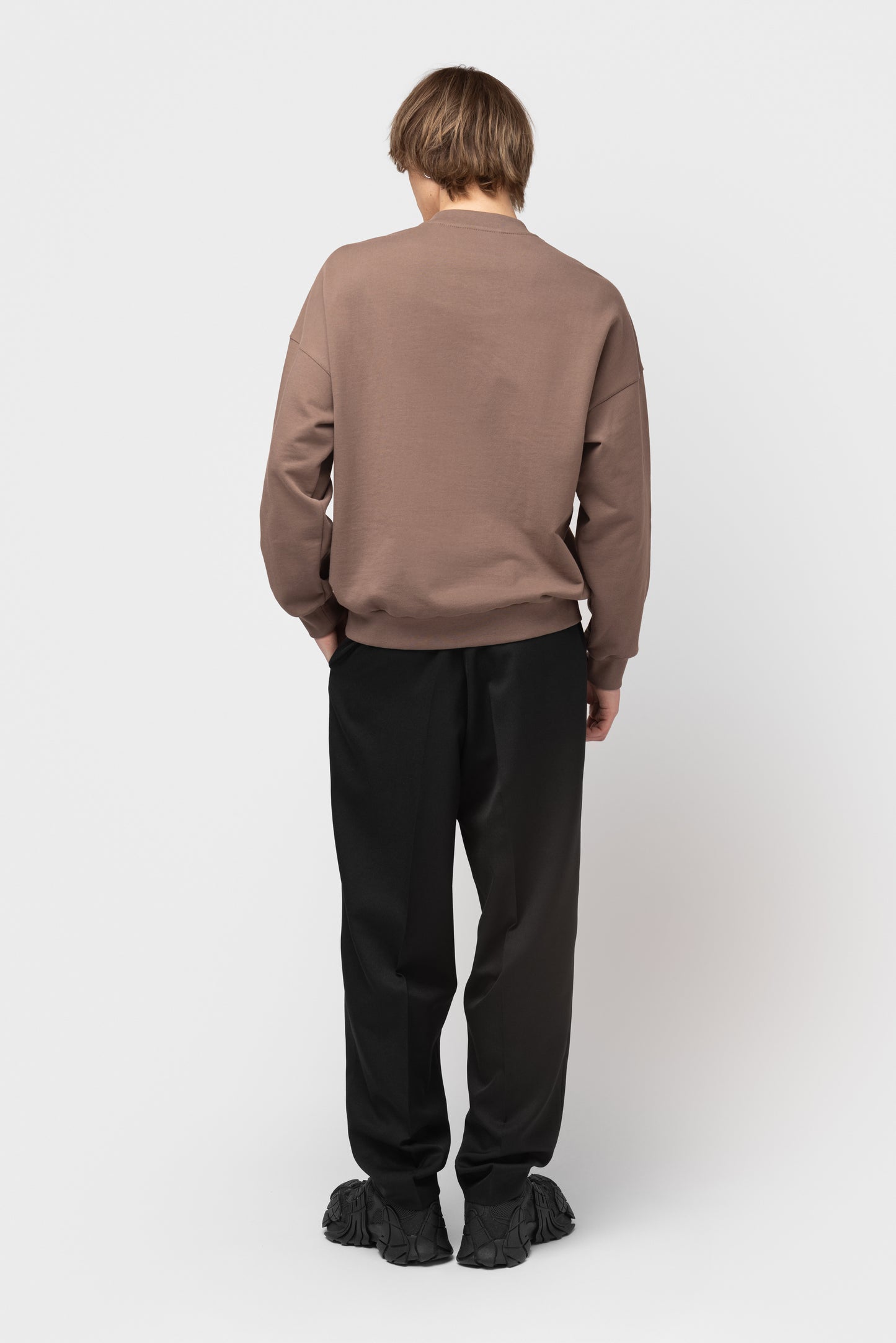 OVERSIZED SWEATSHIRT BE PŪKO