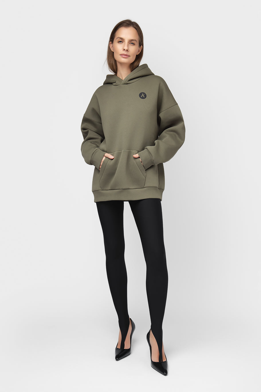 OVERSIZED HOODIE SU PŪKU