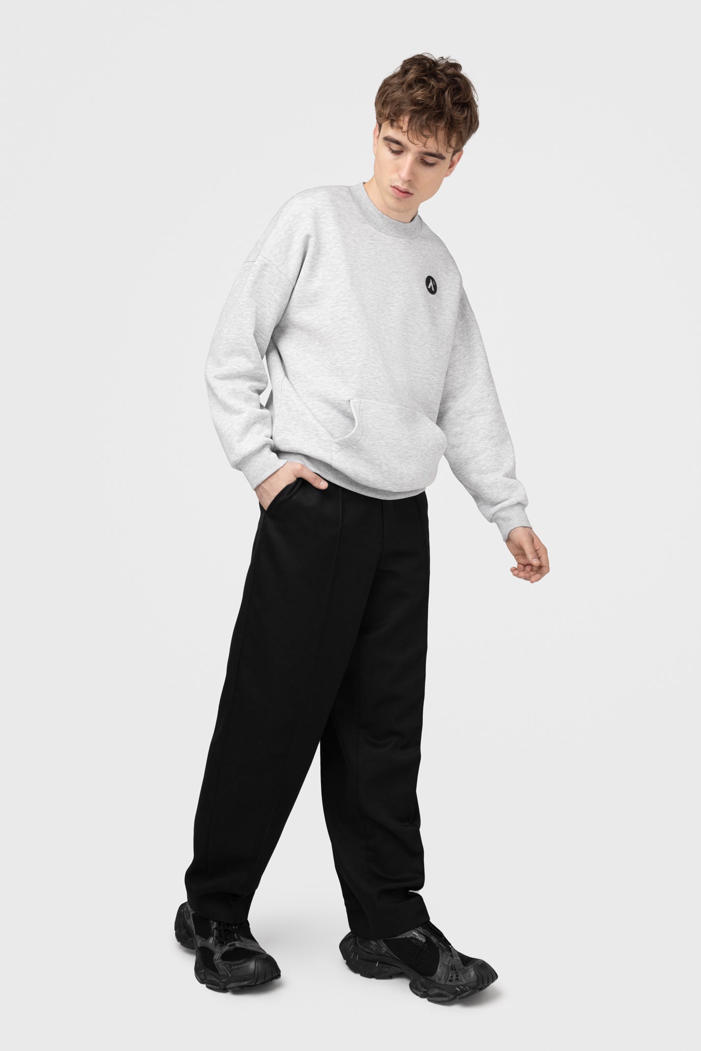 OVERSIZED SWEATSHIRT SU PŪKU