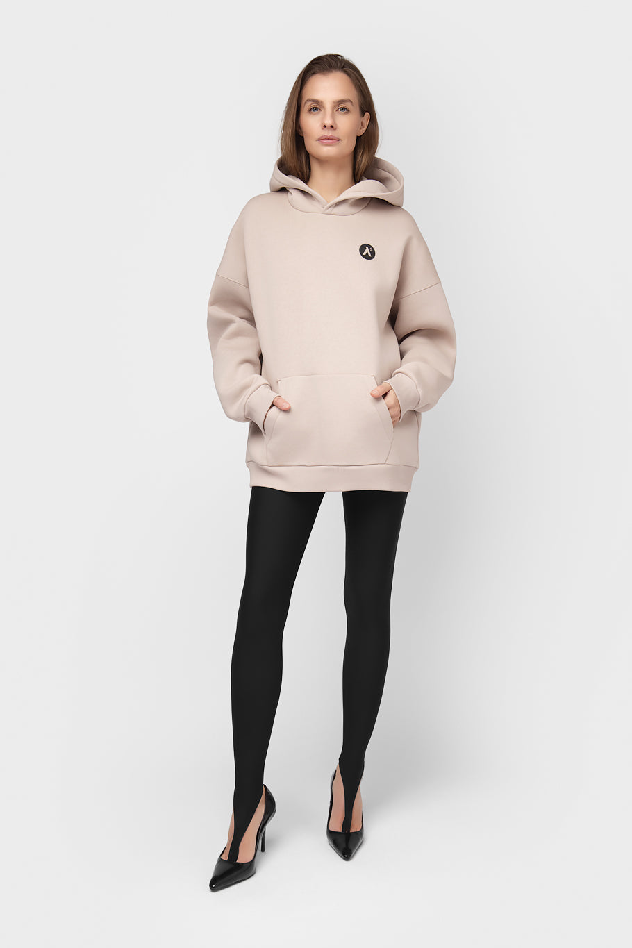 OVERSIZED HOODIE SU PŪKU