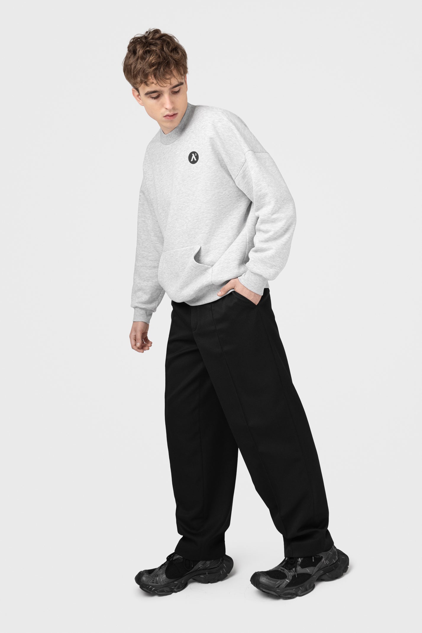 OVERSIZED SWEATSHIRT SU PŪKU