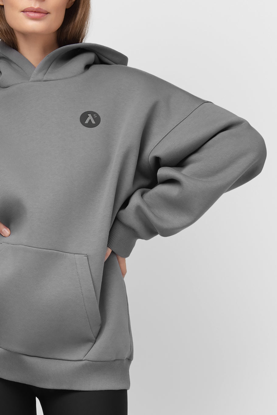 OVERSIZED HOODIE SU PŪKU