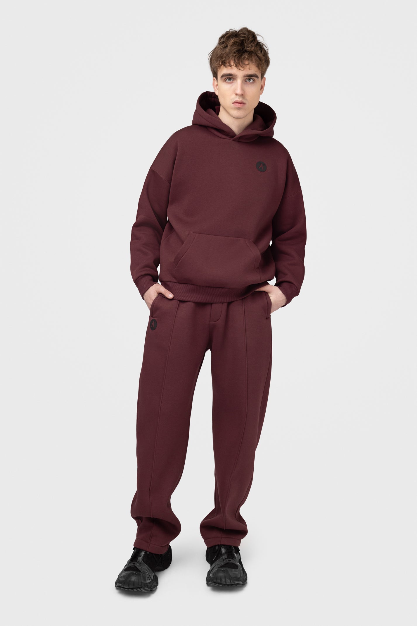 OVERSIZED HOODIE SU PŪKU