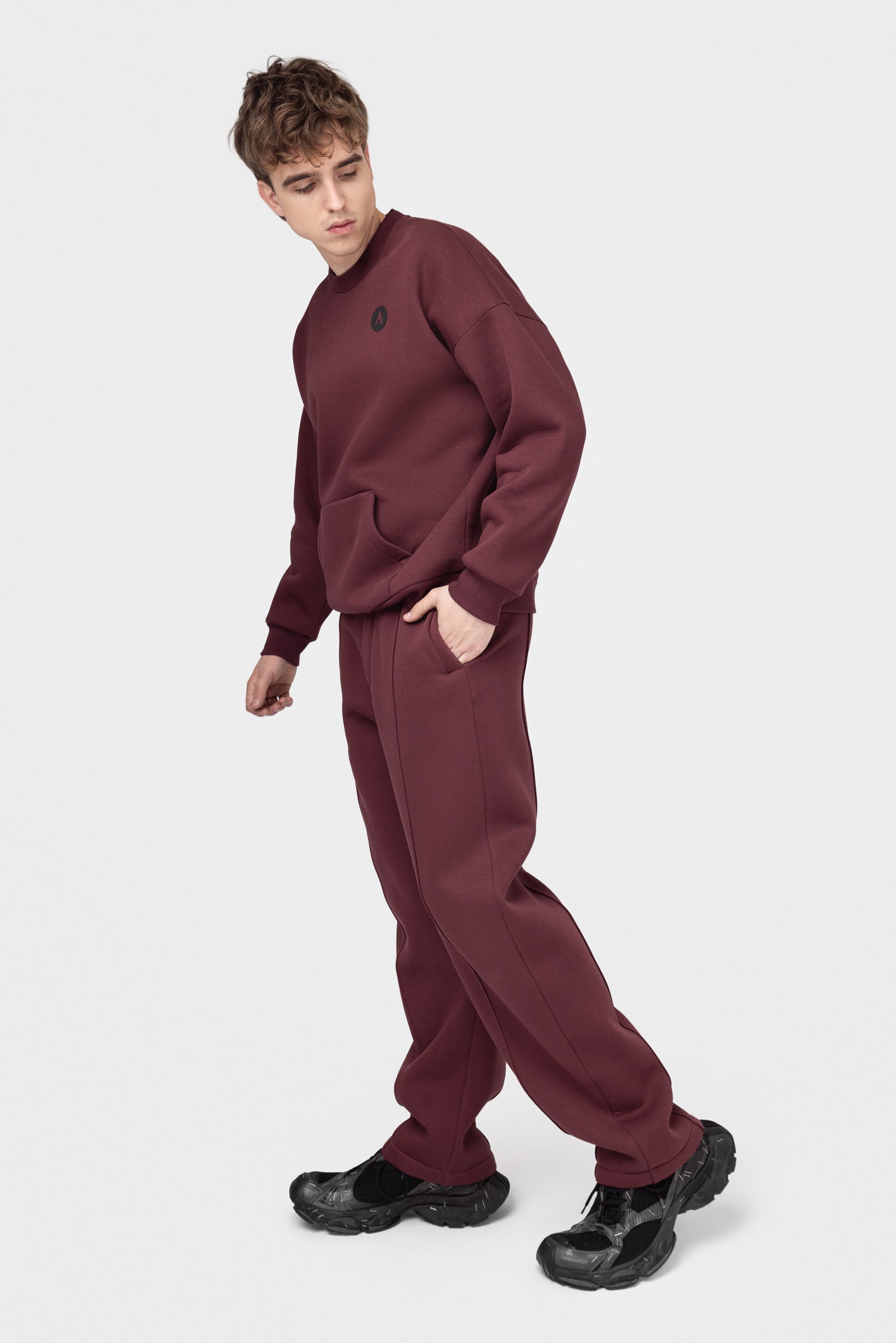 OVERSIZED SWEATSHIRT SU PŪKU