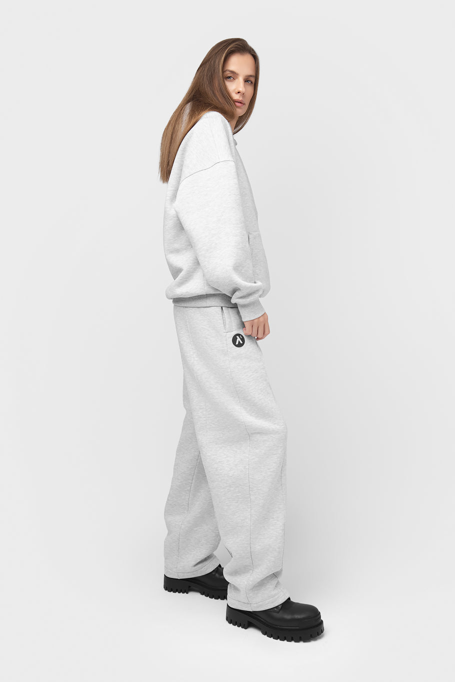 OVERSIZED HOODIE SU PŪKU