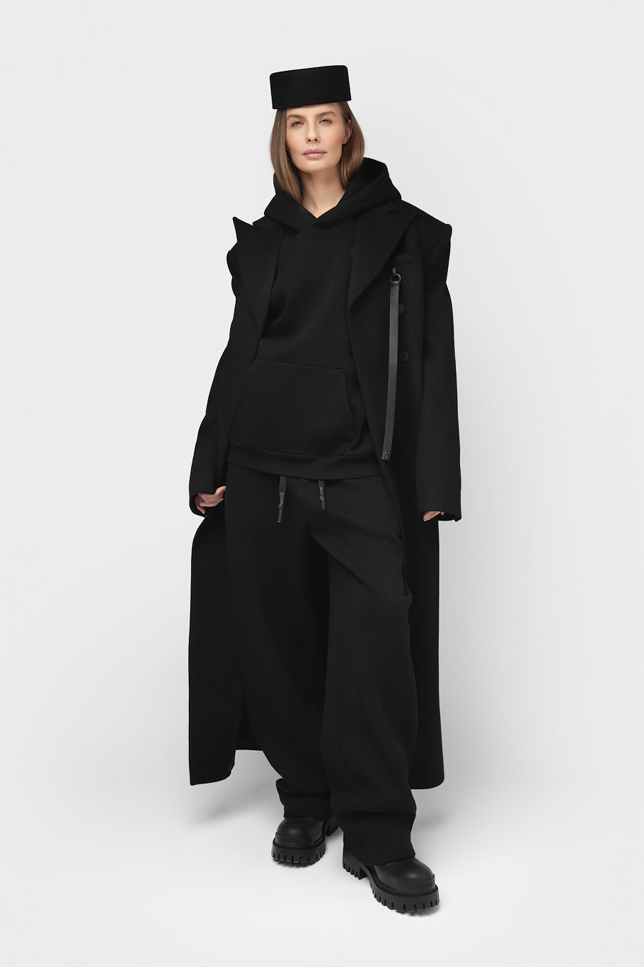 OVERSIZED HOODIE SU PŪKU