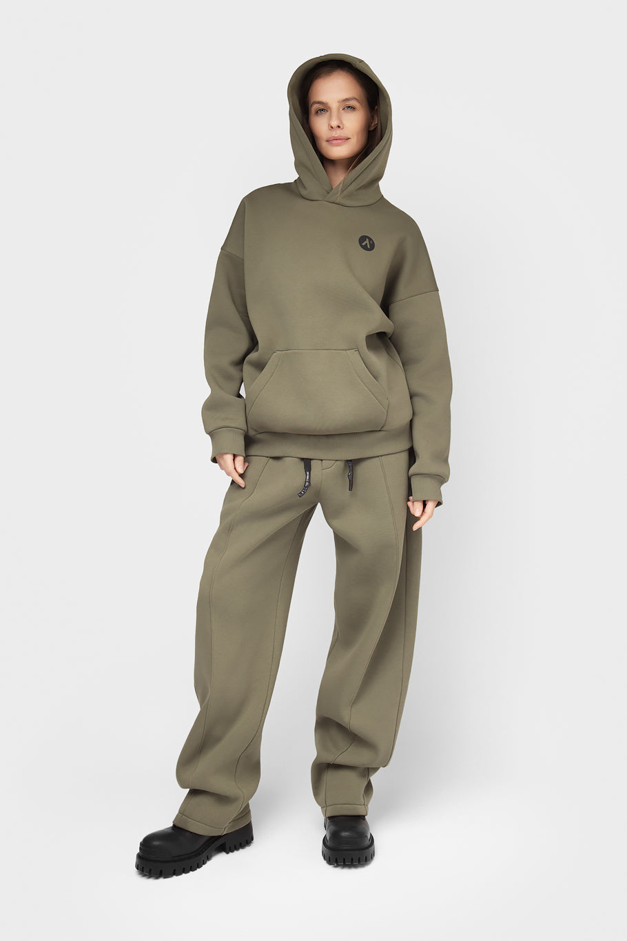 OVERSIZED HOODIE SU PŪKU