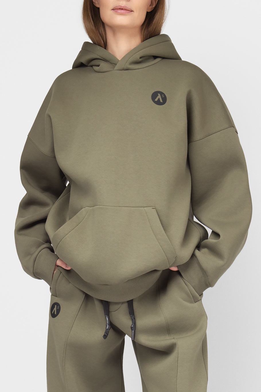 OVERSIZED HOODIE SU PŪKU