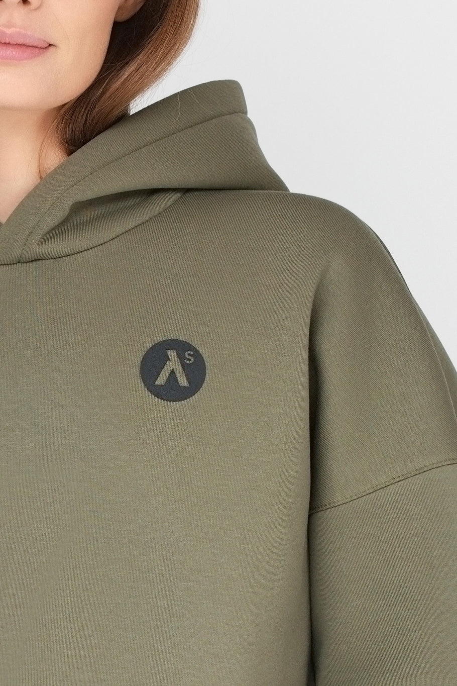 OVERSIZED HOODIE SU PŪKU