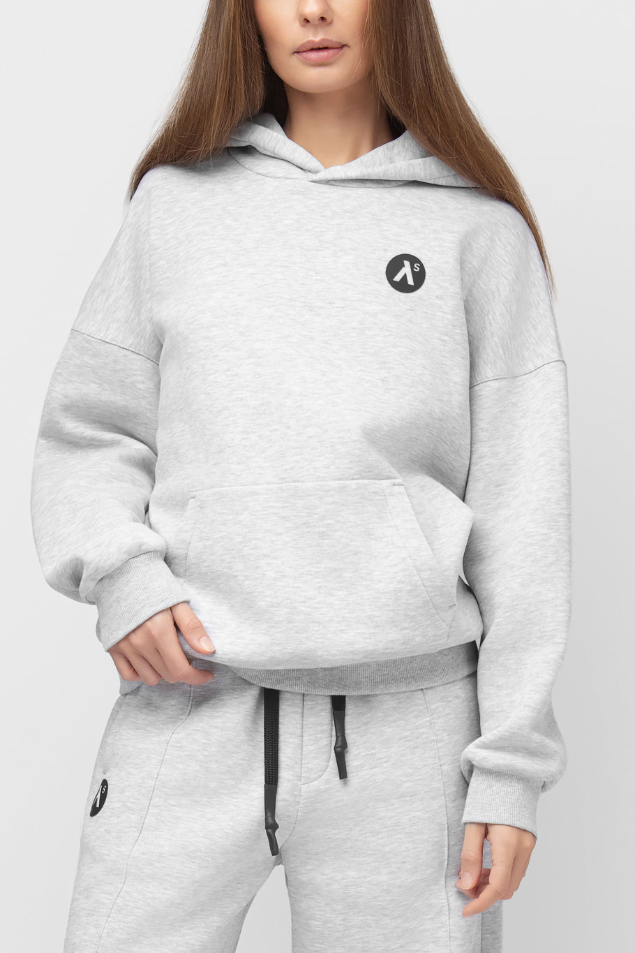 OVERSIZED HOODIE SU PŪKU