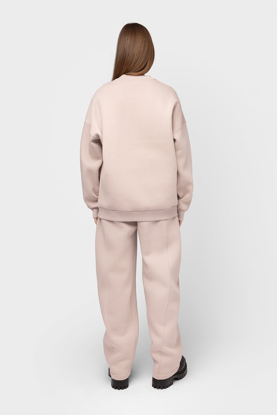 OVERSIZED SWEATSHIRT SU PŪKU
