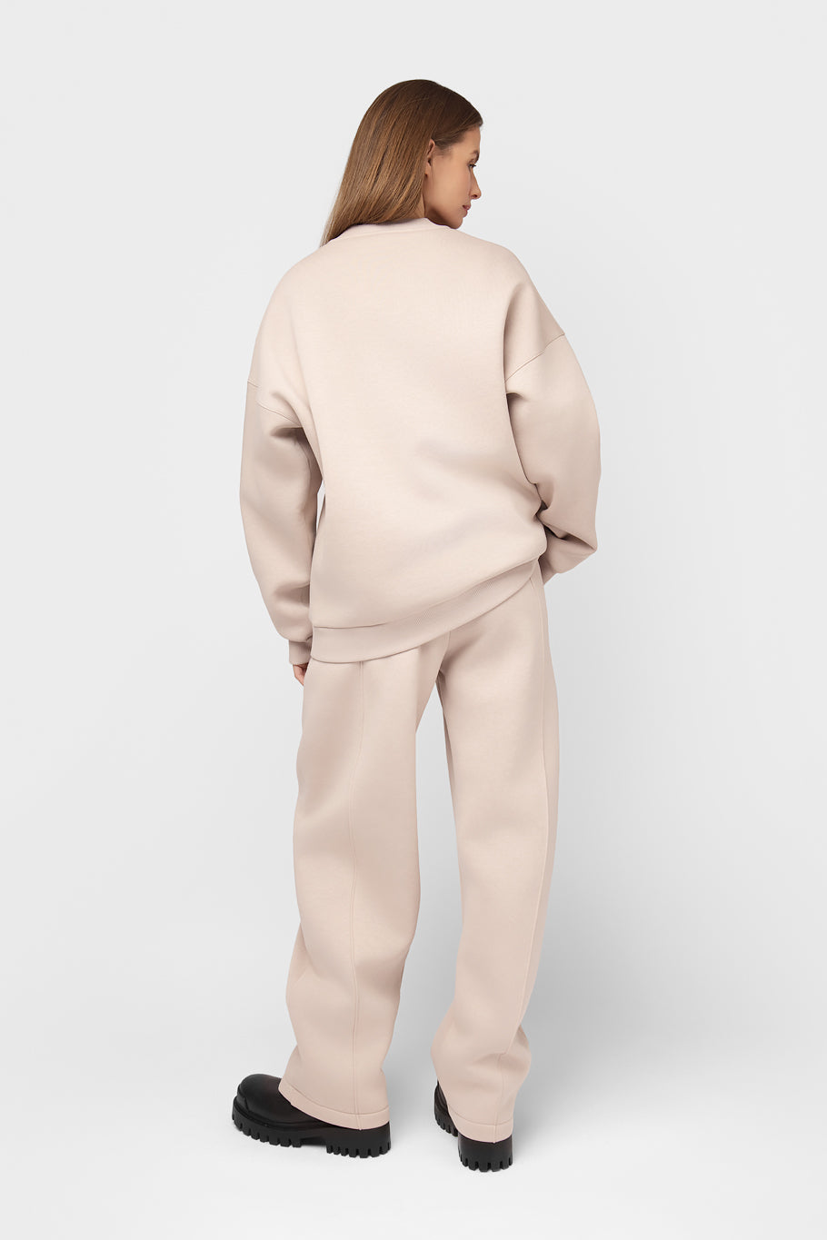 OVERSIZED SWEATSHIRT SU PŪKU