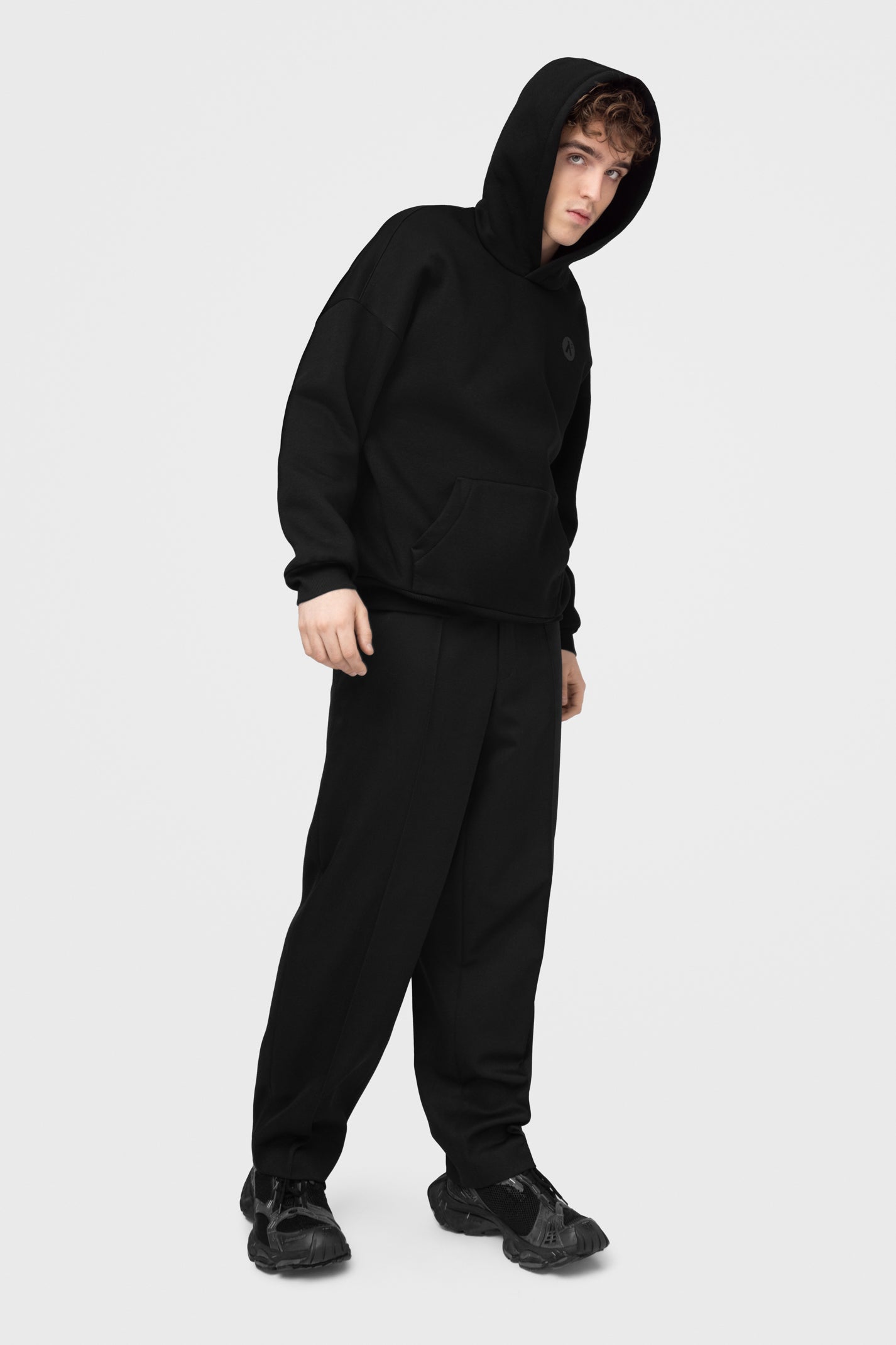 OVERSIZED HOODIE BE PŪKO