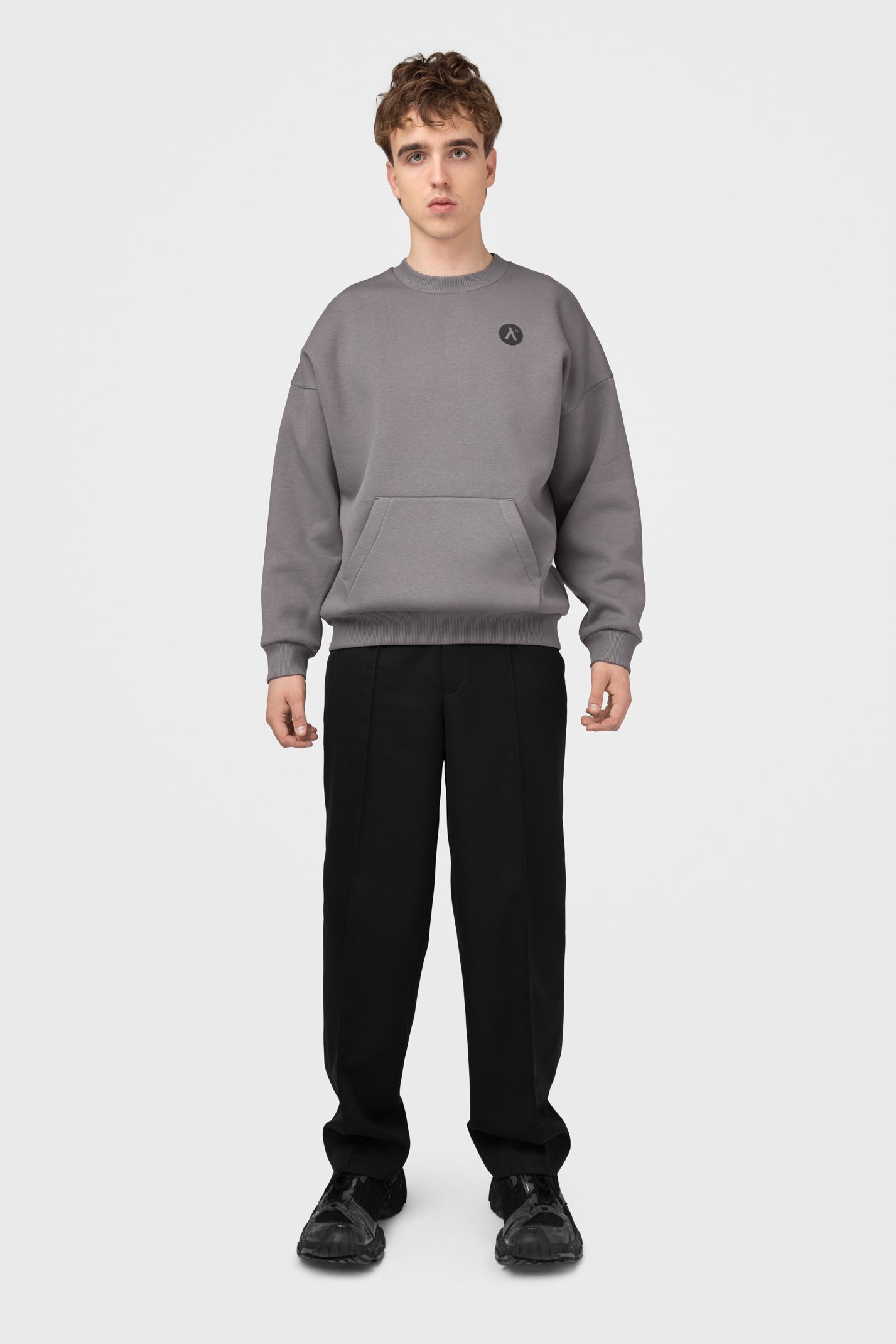 OVERSIZED SWEATSHIRT SU PŪKU
