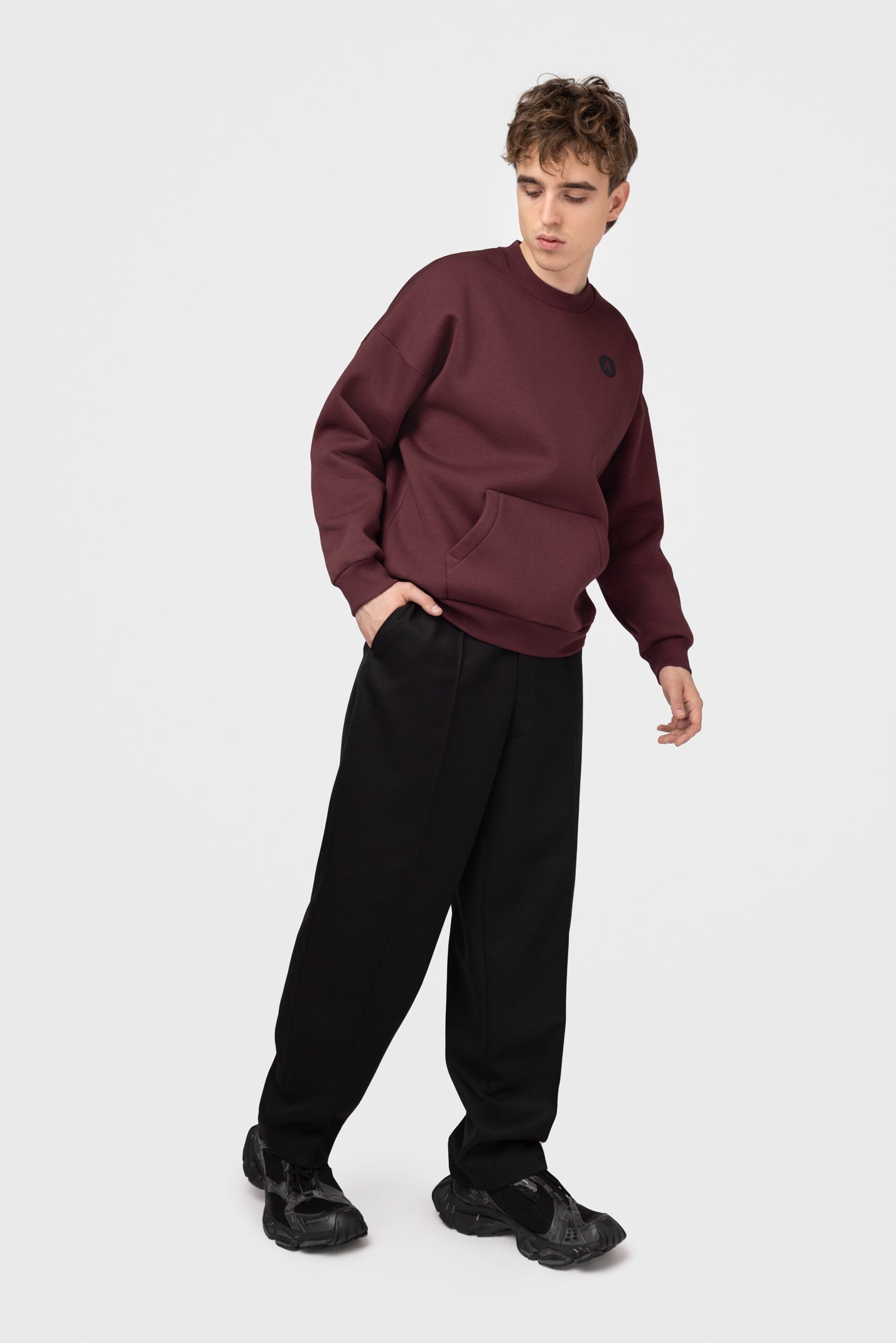 OVERSIZED SWEATSHIRT SU PŪKU