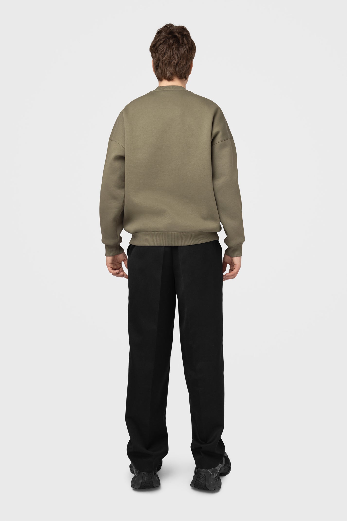 OVERSIZED SWEATSHIRT SU PŪKU