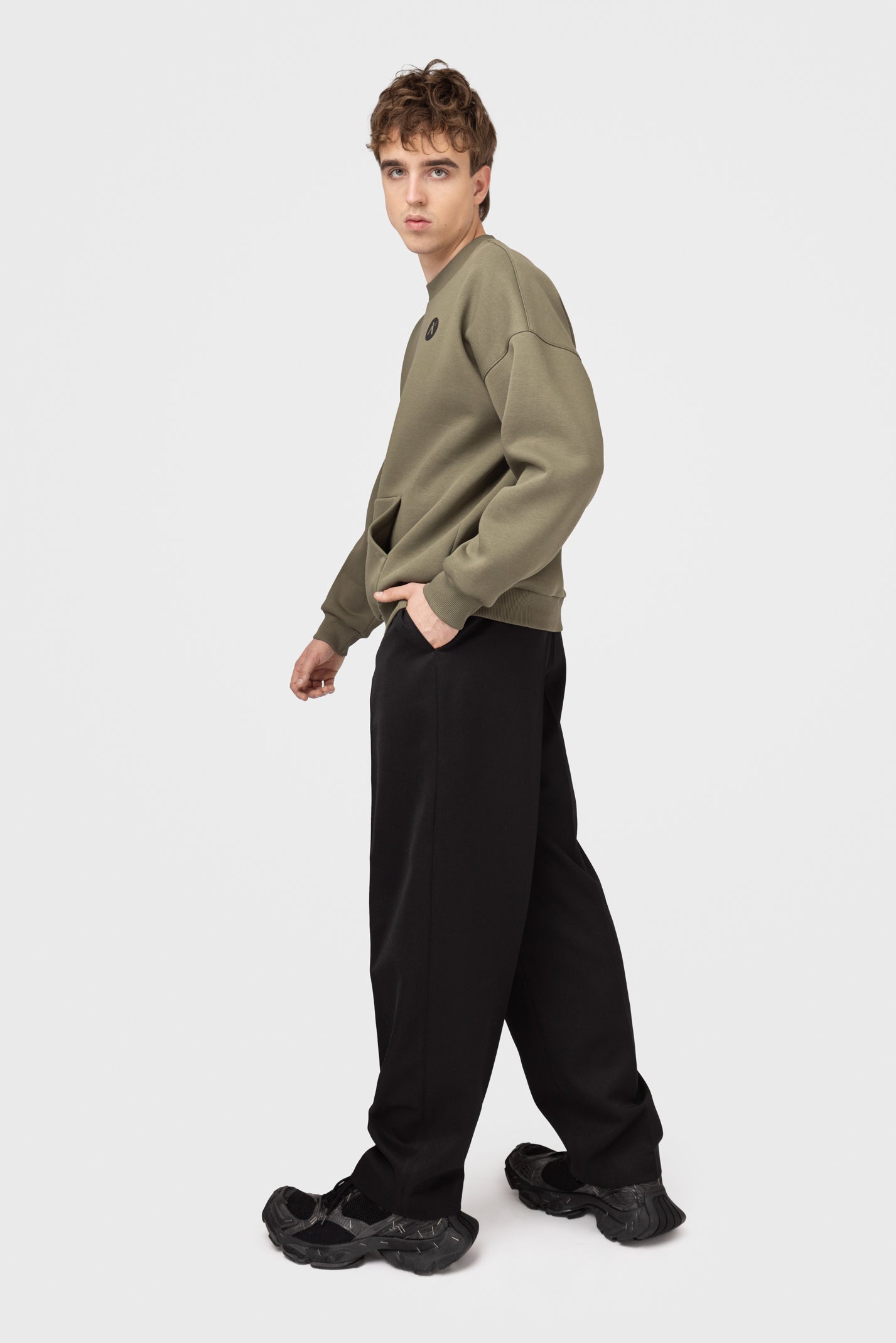OVERSIZED SWEATSHIRT SU PŪKU