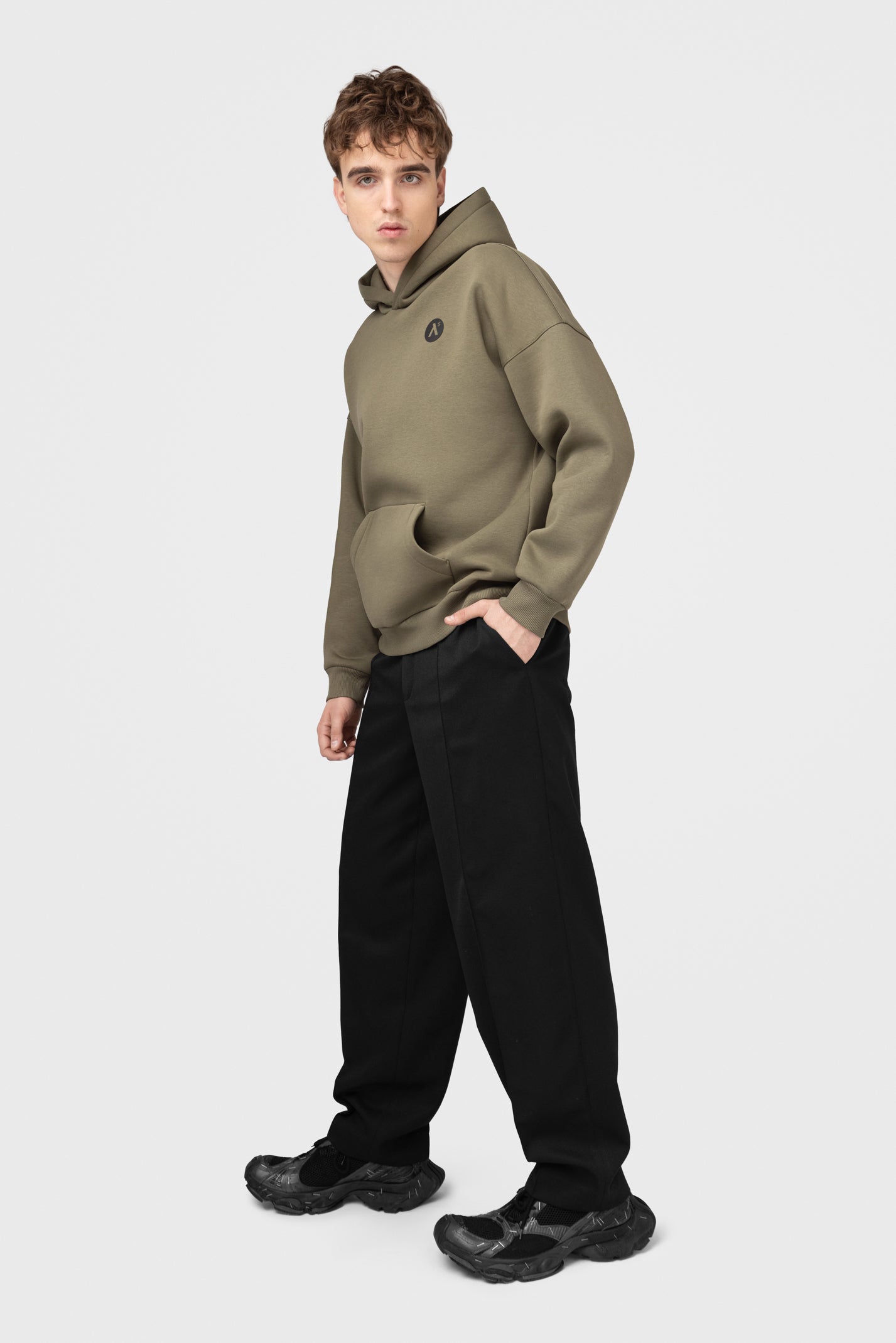 OVERSIZED HOODIE SU PŪKU