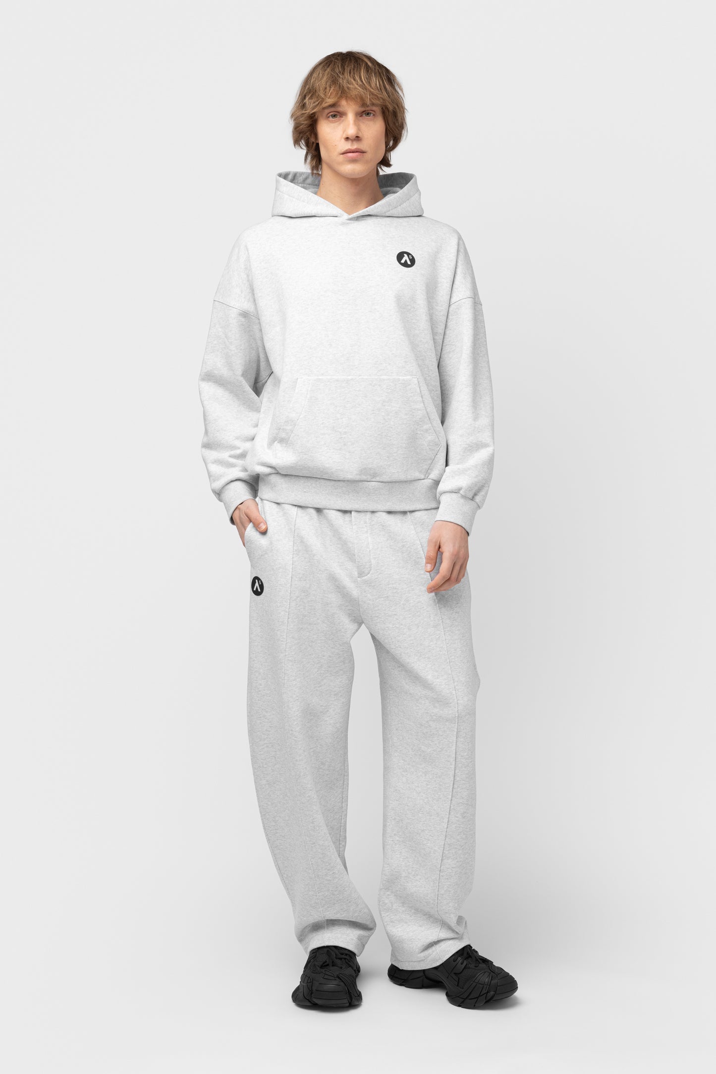 OVERSIZED TRACKSUIT