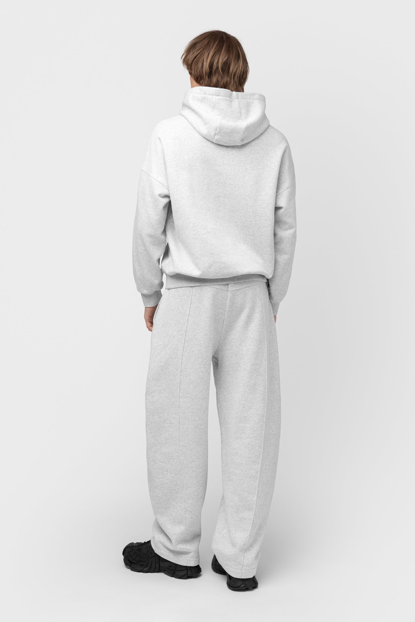 OVERSIZED TRACKSUIT