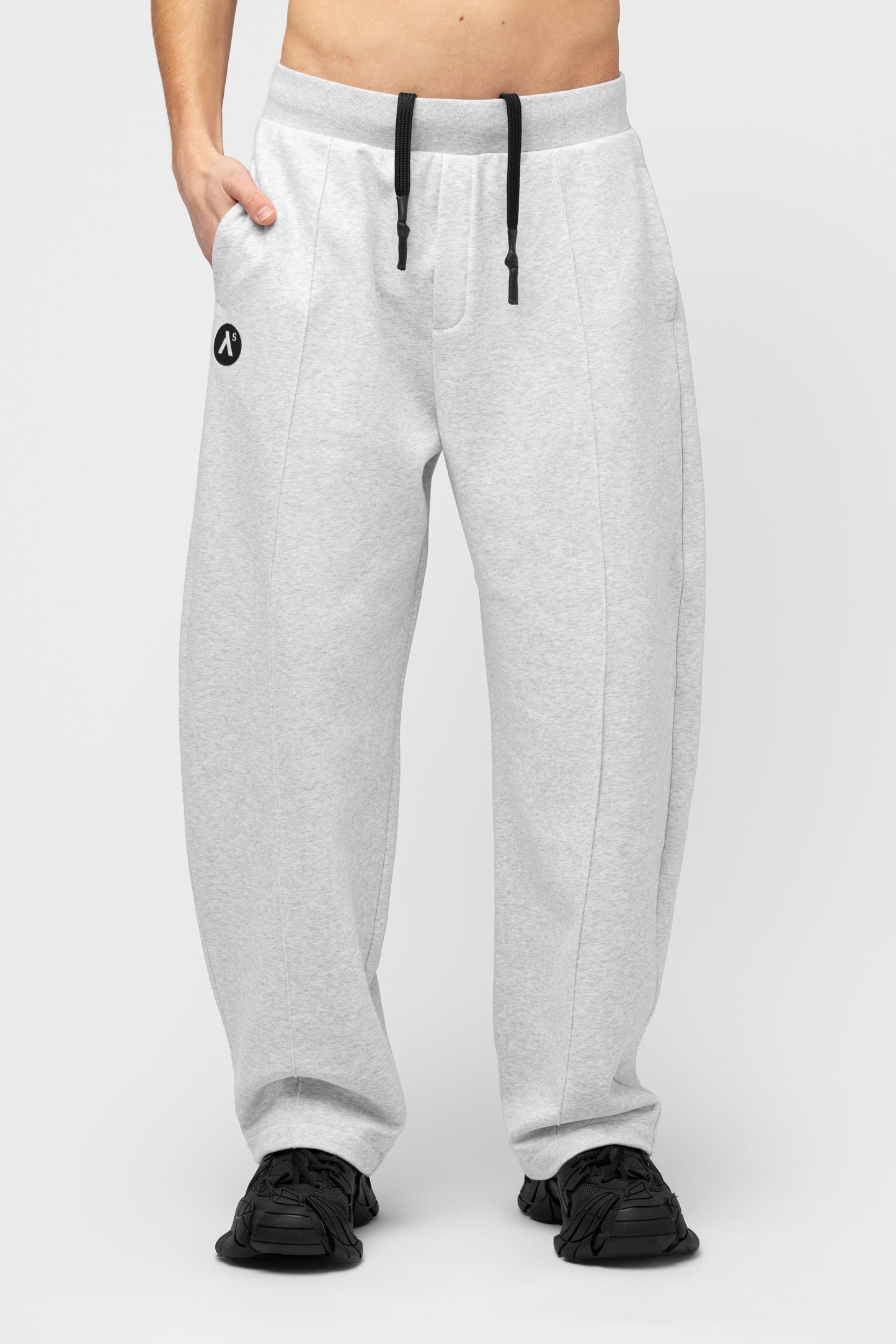 OVERSIZED TRACKSUIT
