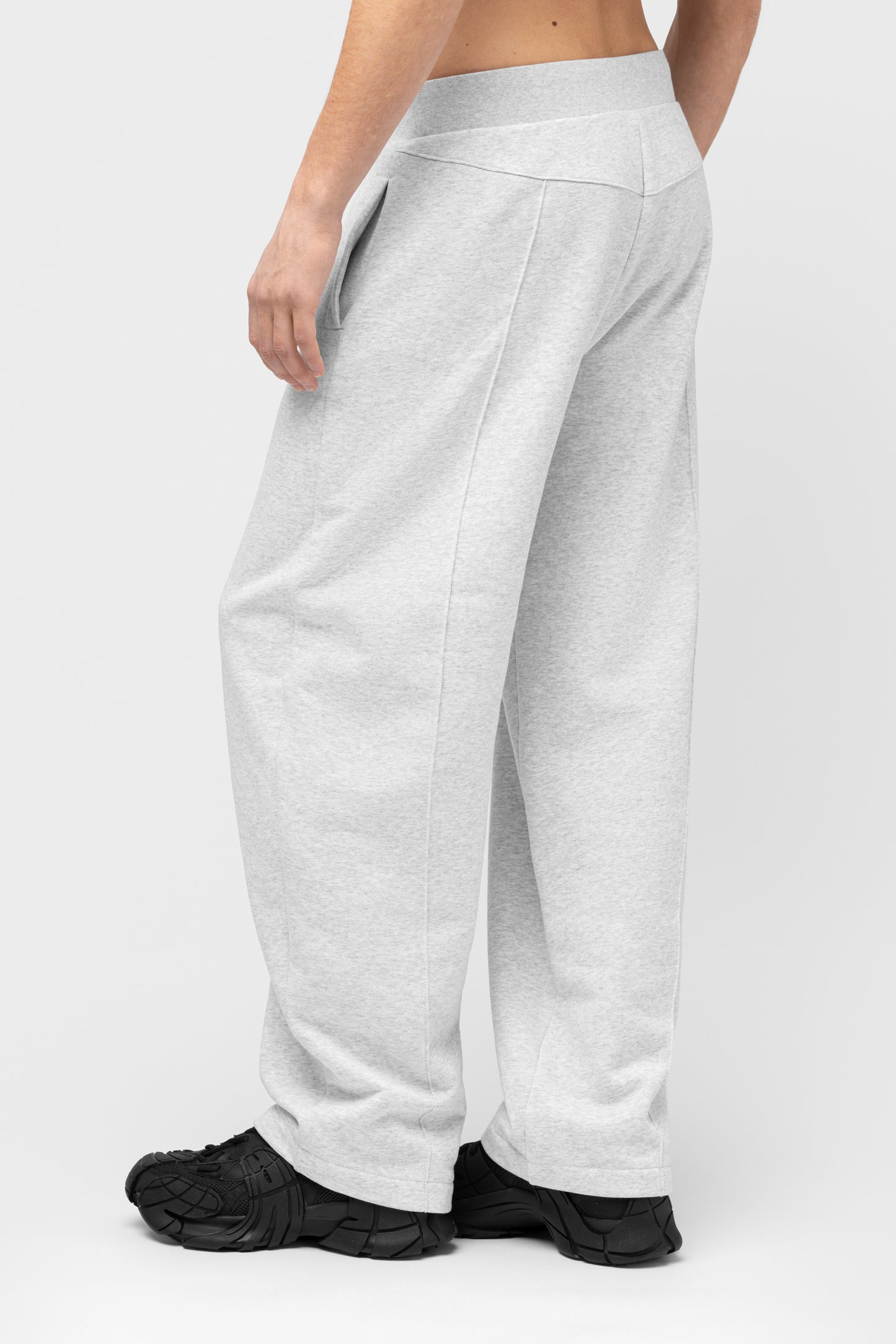 OVERSIZED TRACKSUIT