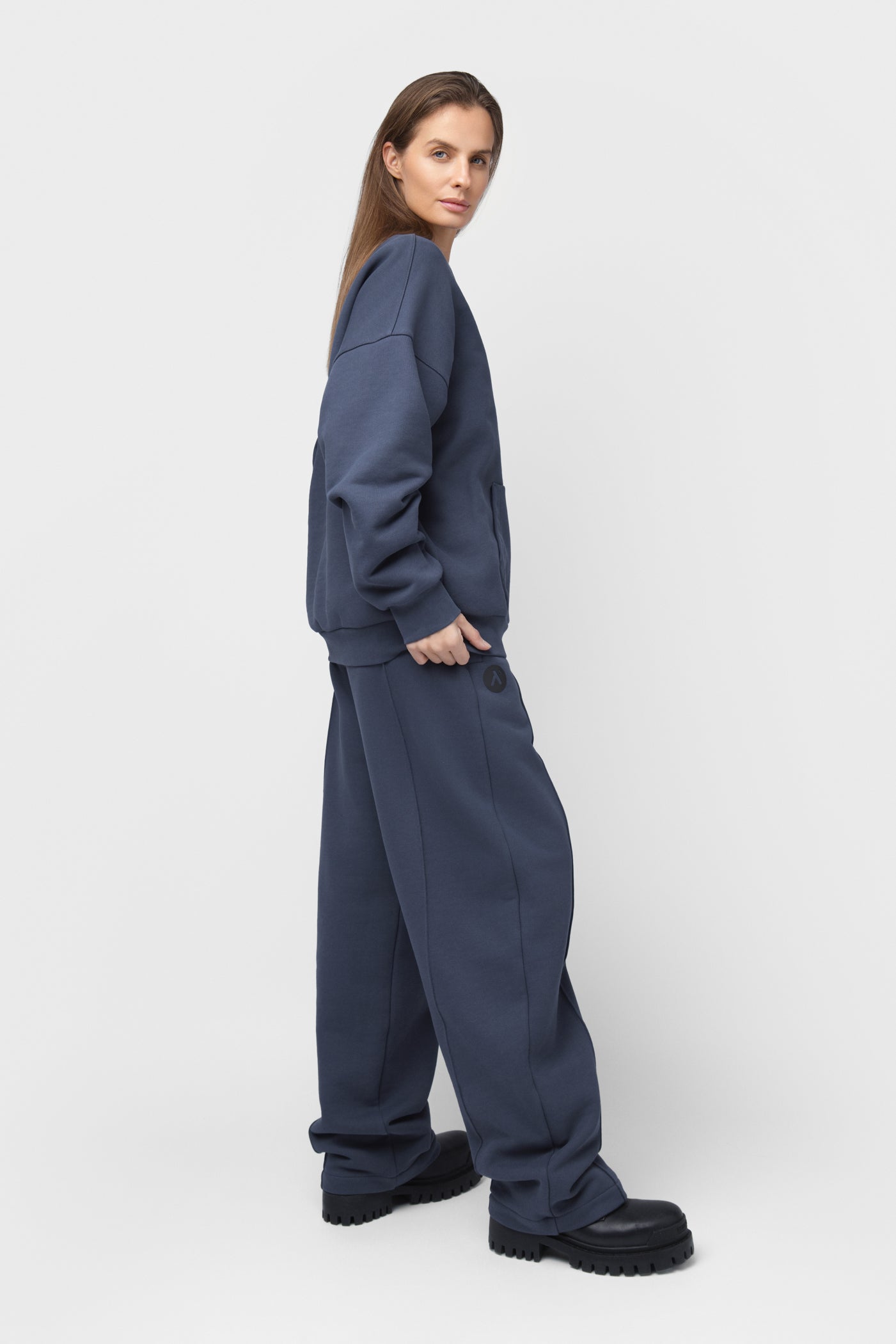 OVERSIZED SWEATSHIRT BE PŪKO