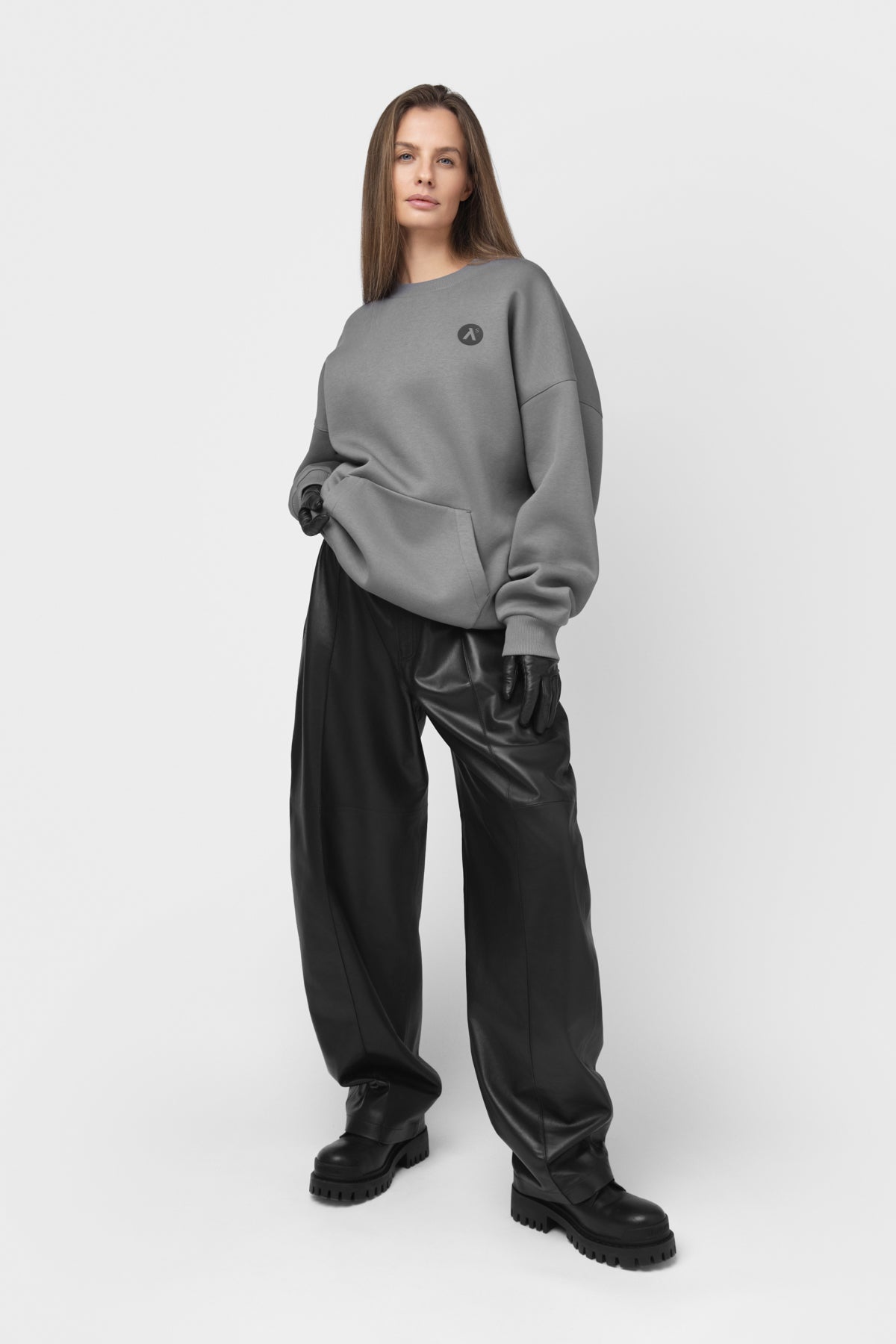 OVERSIZED SWEATSHIRT SU PŪKU