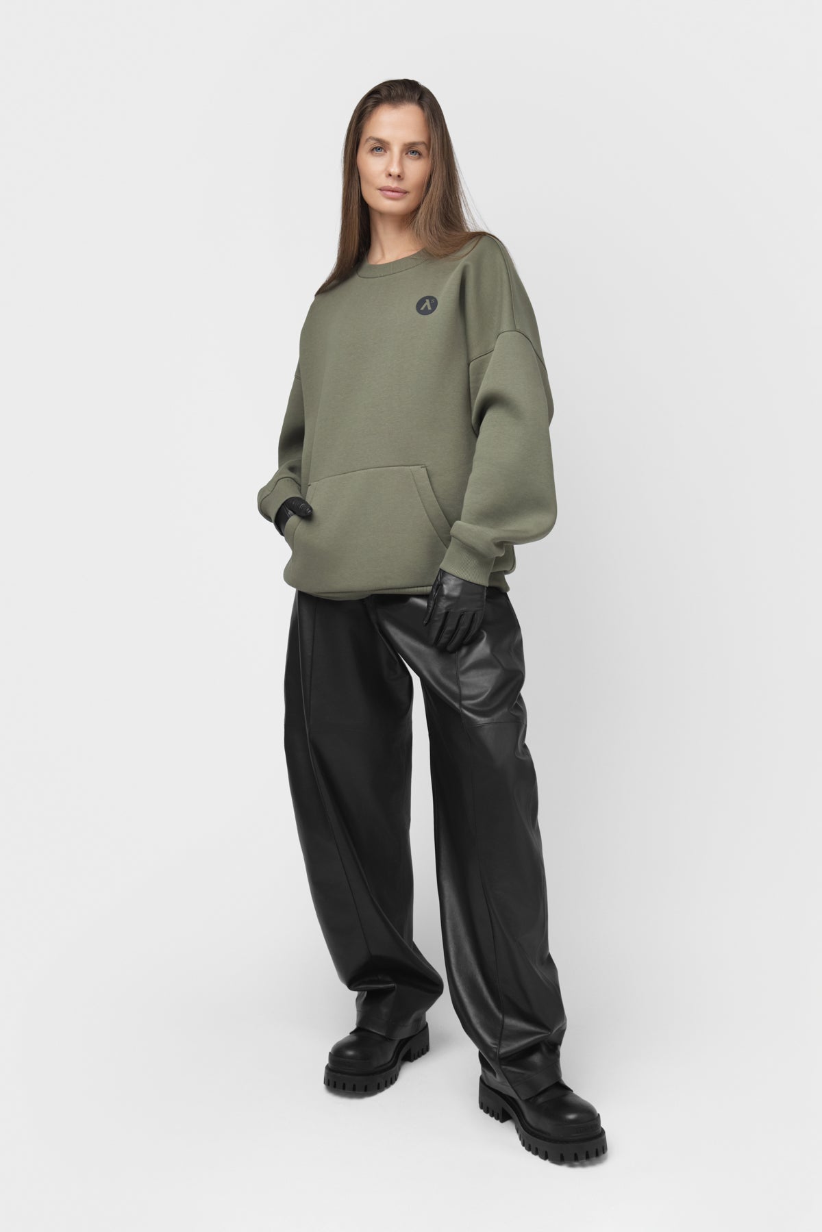 OVERSIZED SWEATSHIRT SU PŪKU