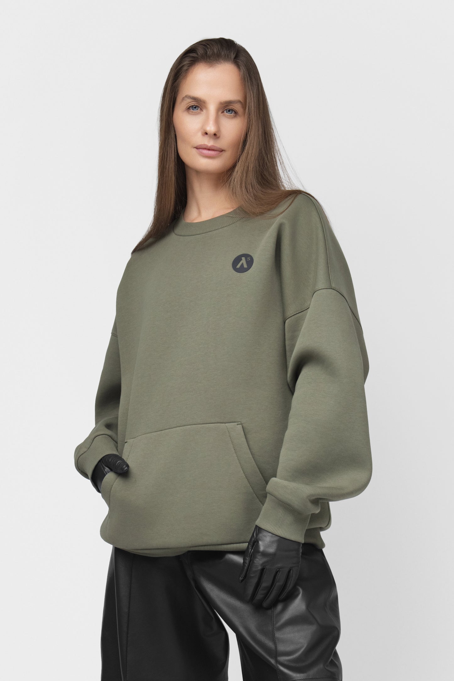 OVERSIZED SWEATSHIRT SU PŪKU