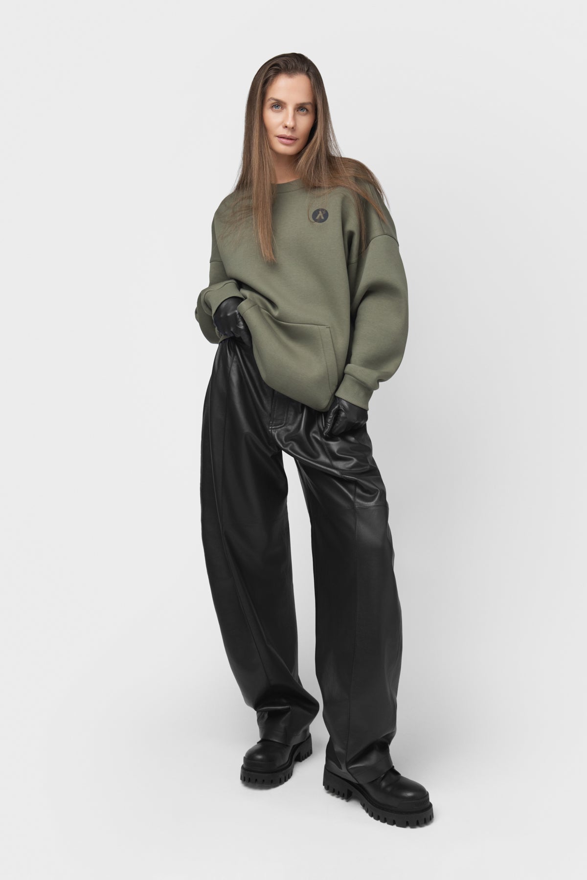 OVERSIZED SWEATSHIRT SU PŪKU