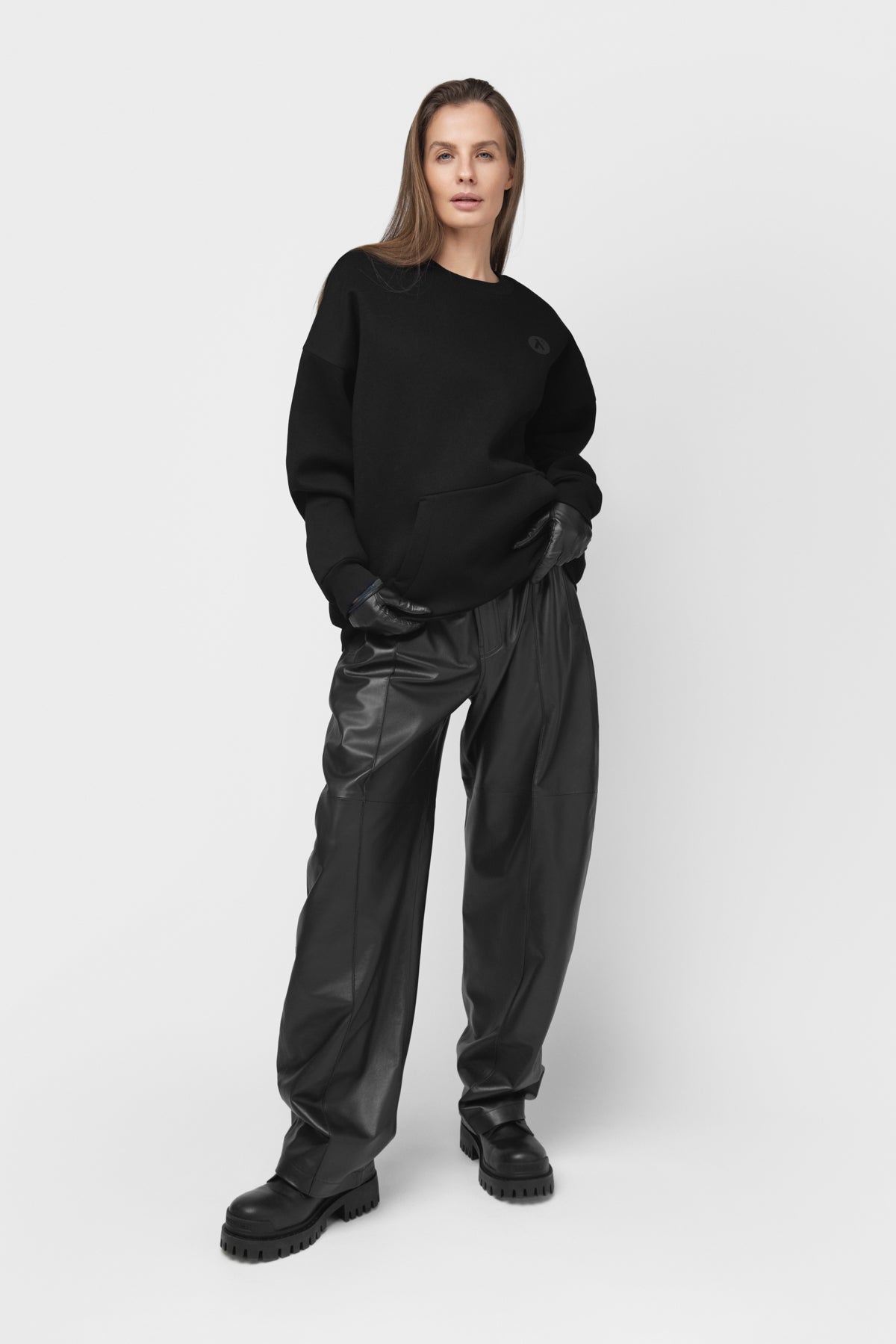 OVERSIZED SWEATSHIRT SU PŪKU