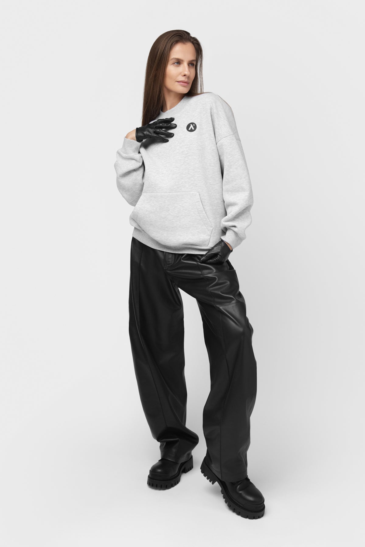 OVERSIZED SWEATSHIRT SU PŪKU
