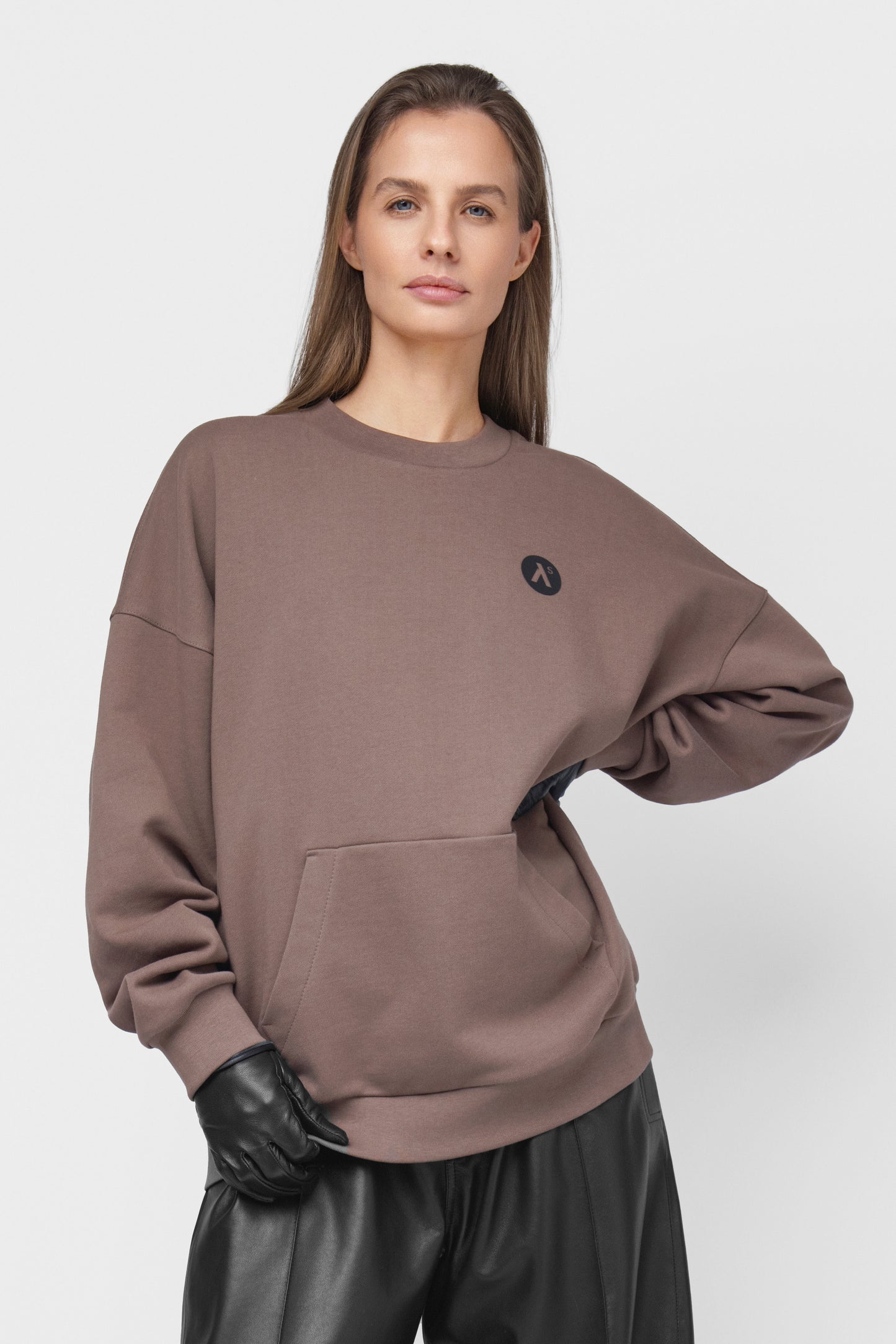 OVERSIZED SWEATSHIRT SU PŪKU