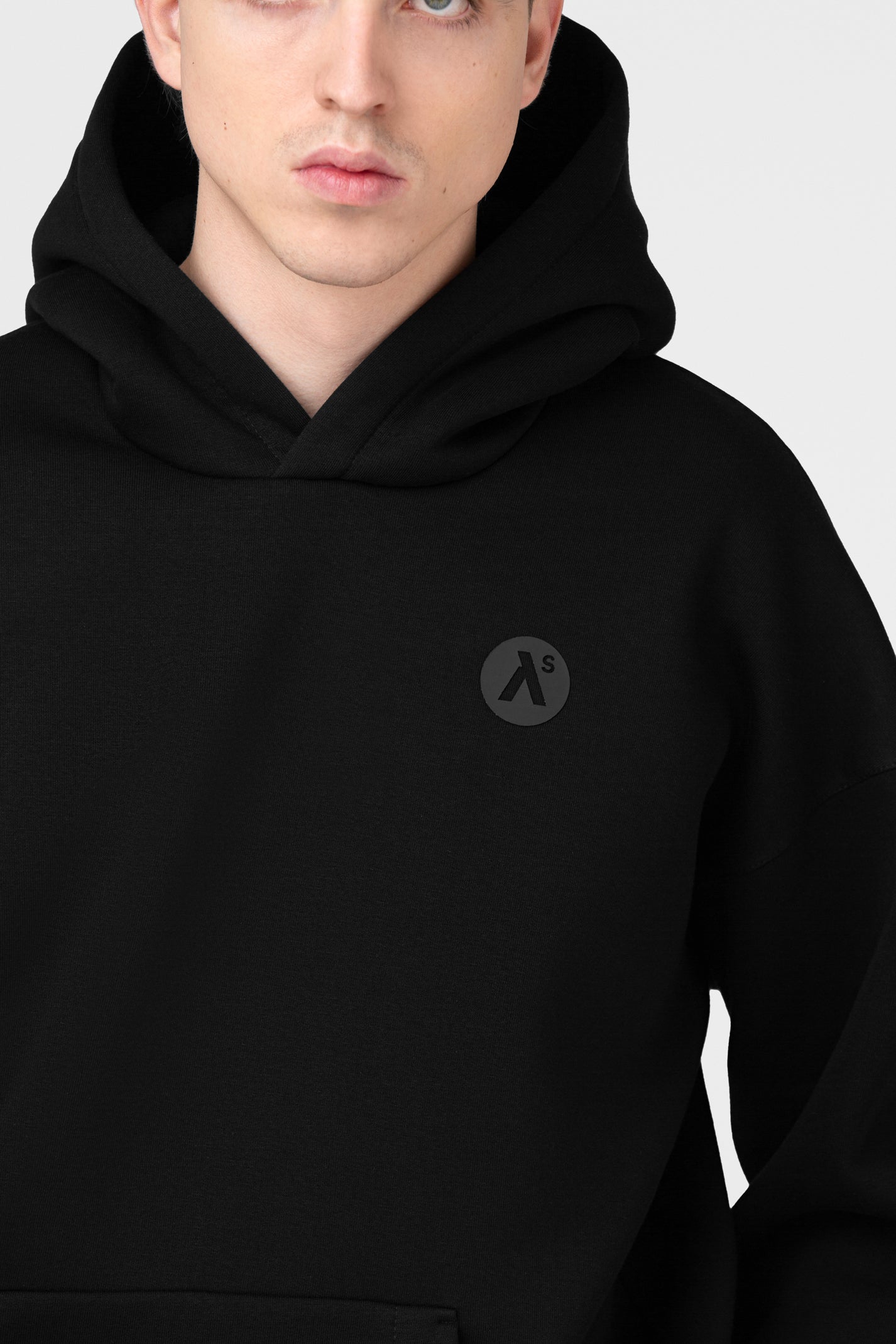 OVERSIZED HOODIE SU PŪKU