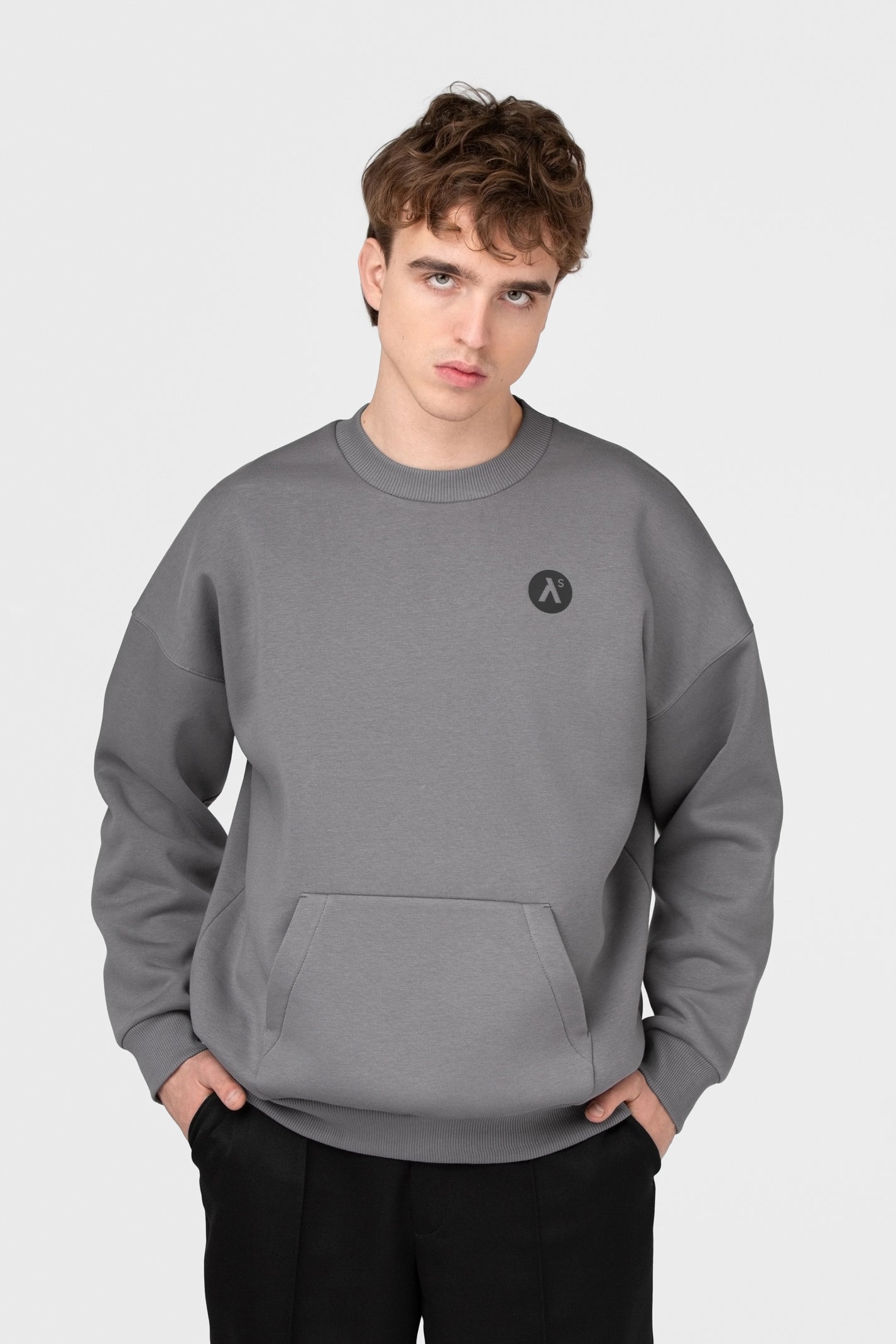 OVERSIZED SWEATSHIRT SU PŪKU