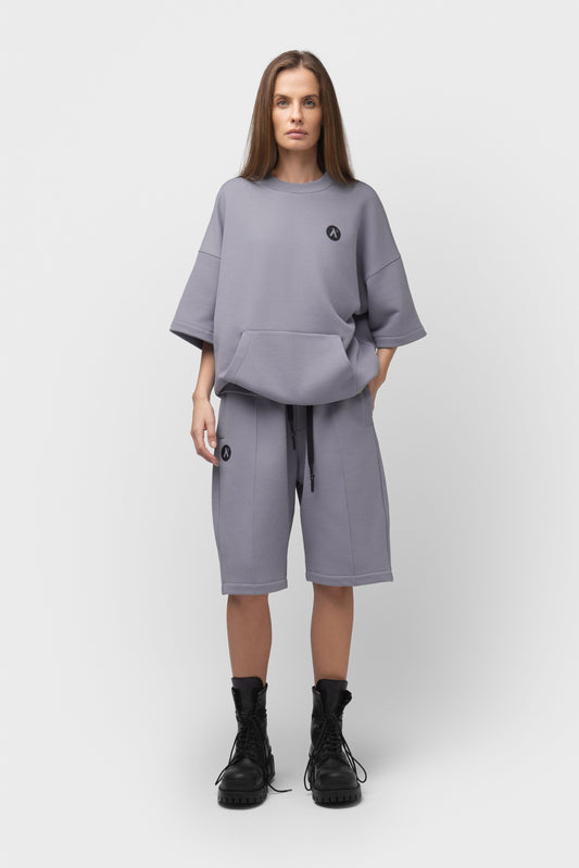 LAISVALAIKIO KOSTIUMAS SU ŠORTAIS