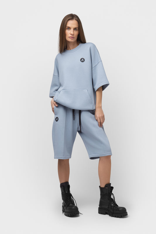 LAISVALAIKIO KOSTIUMAS SU ŠORTAIS