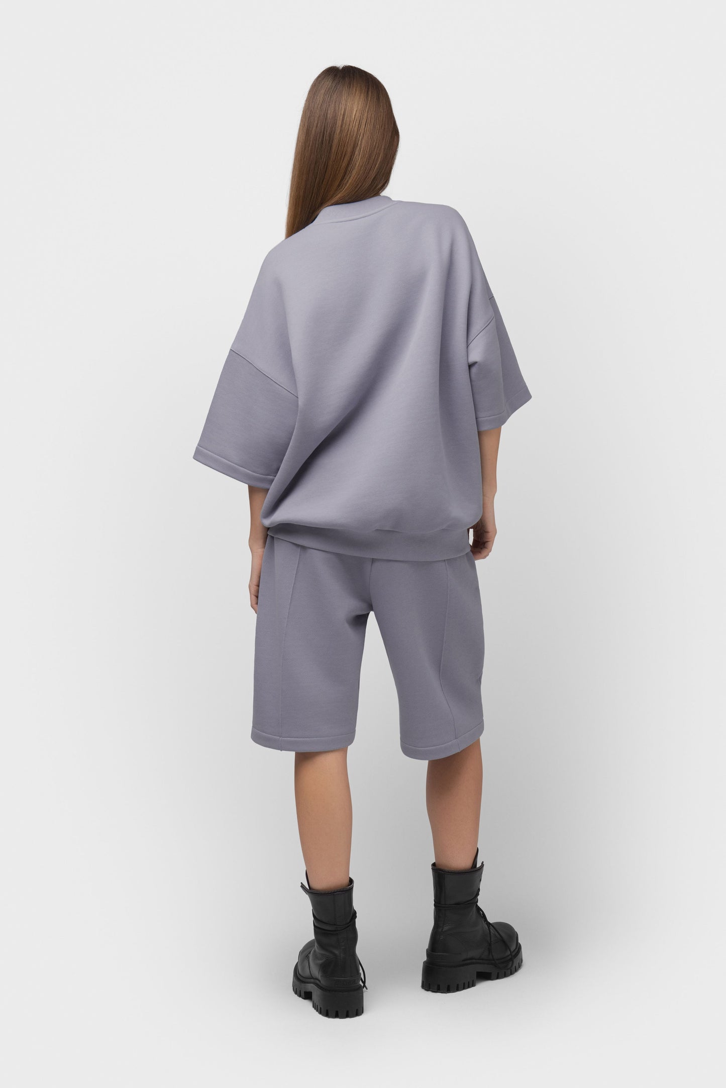 FREIZEITANZUG MIT SHORTS