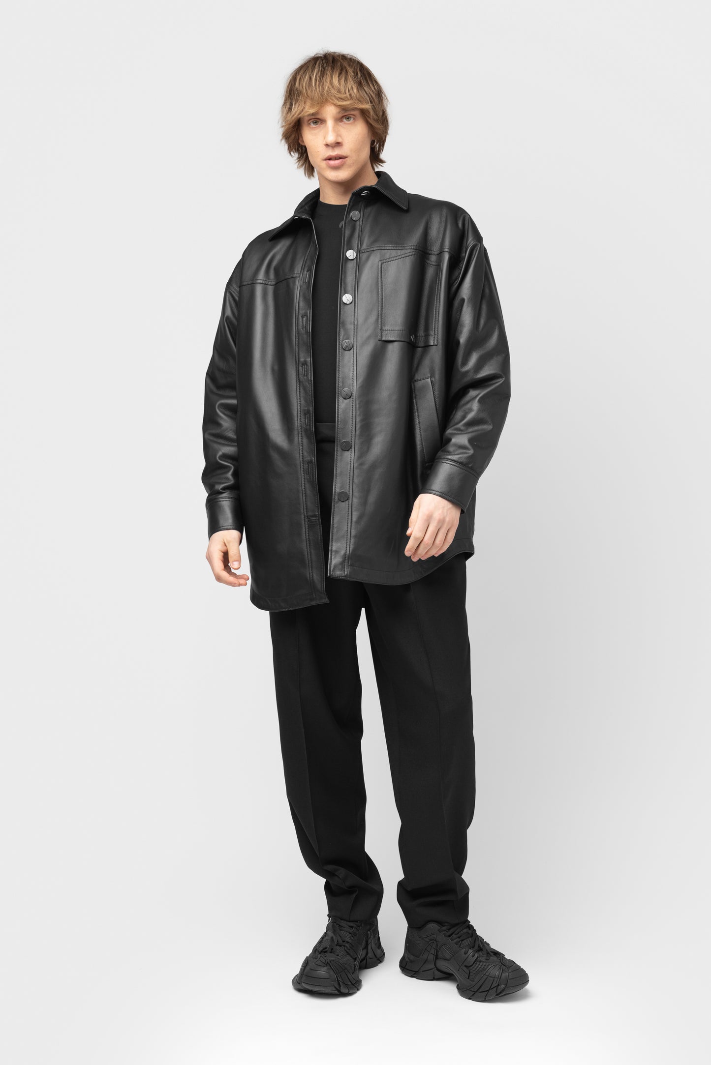 NATŪRALIOS ODOS PAŠILTINTA STRIUKĖ-MARŠKINIAI