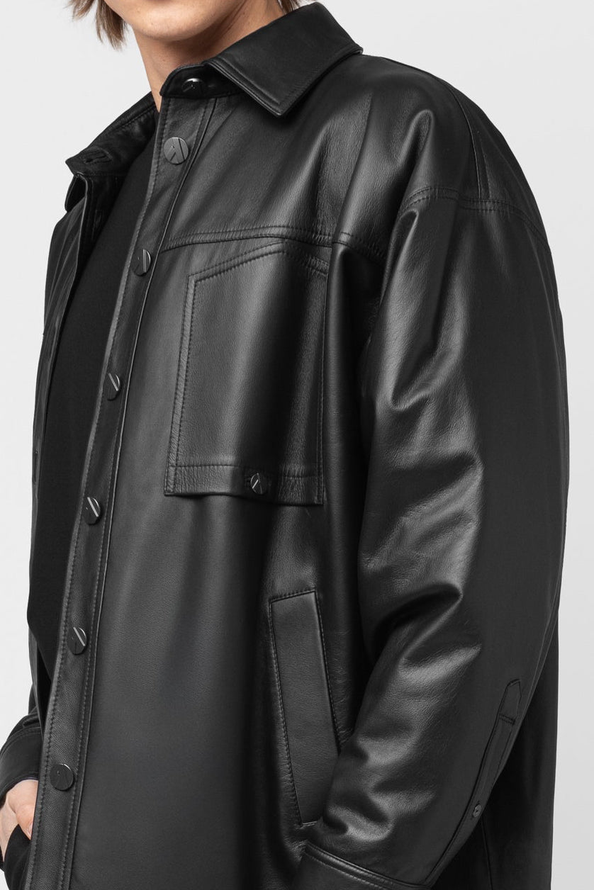 NATŪRALIOS ODOS PAŠILTINTA STRIUKĖ-MARŠKINIAI