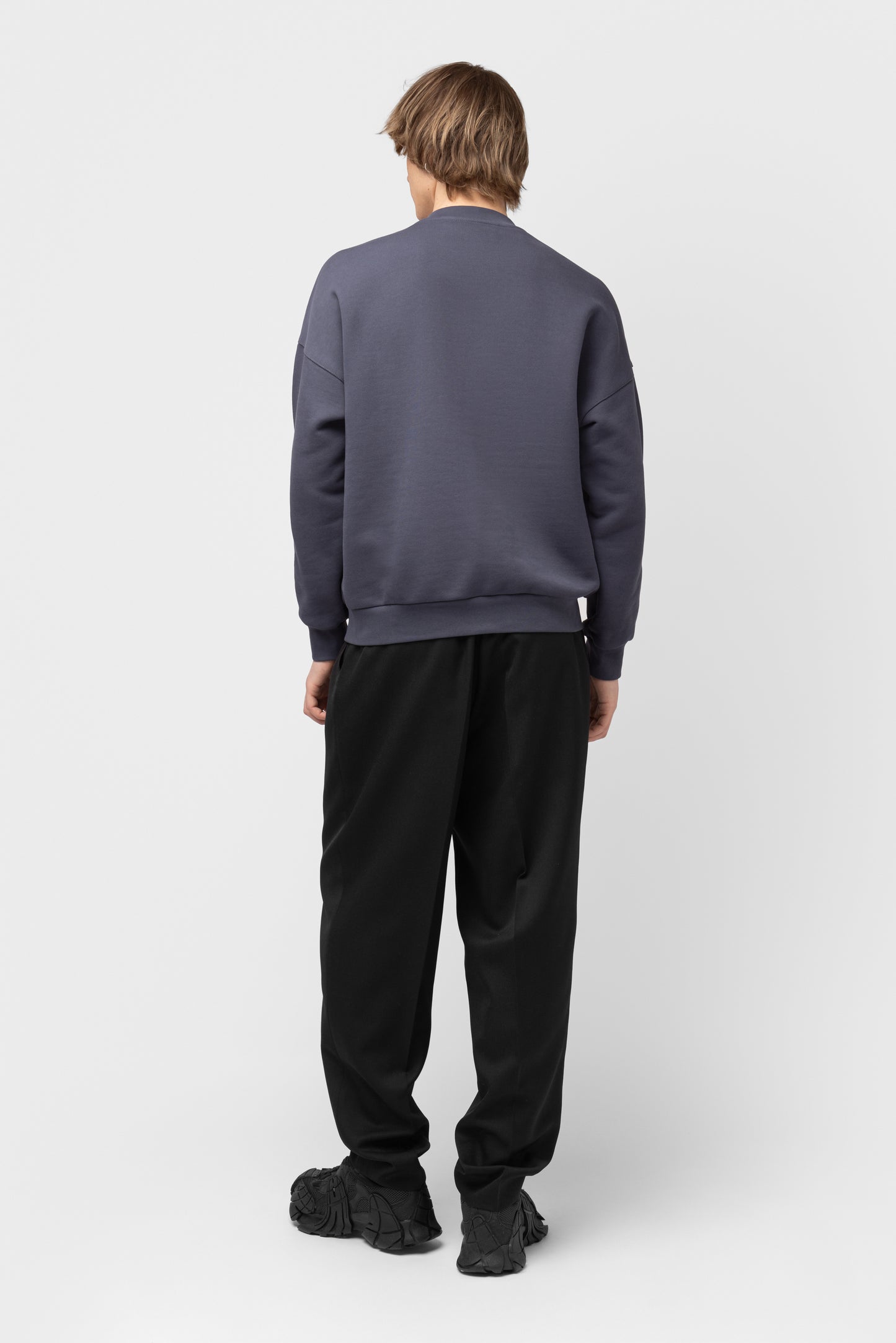 OVERSIZED SWEATSHIRT BE PŪKO