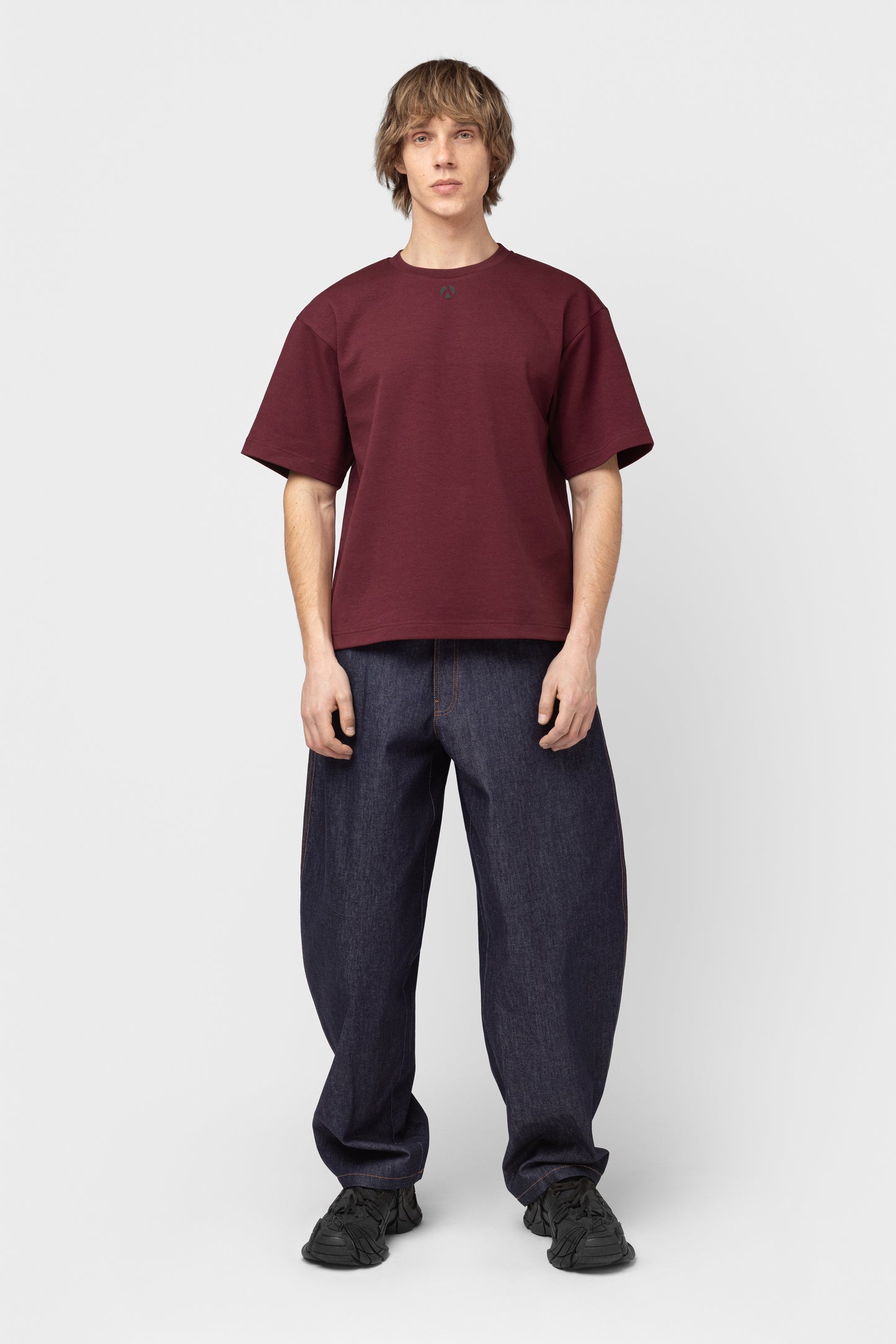 OVERSIZED T-SHIRT