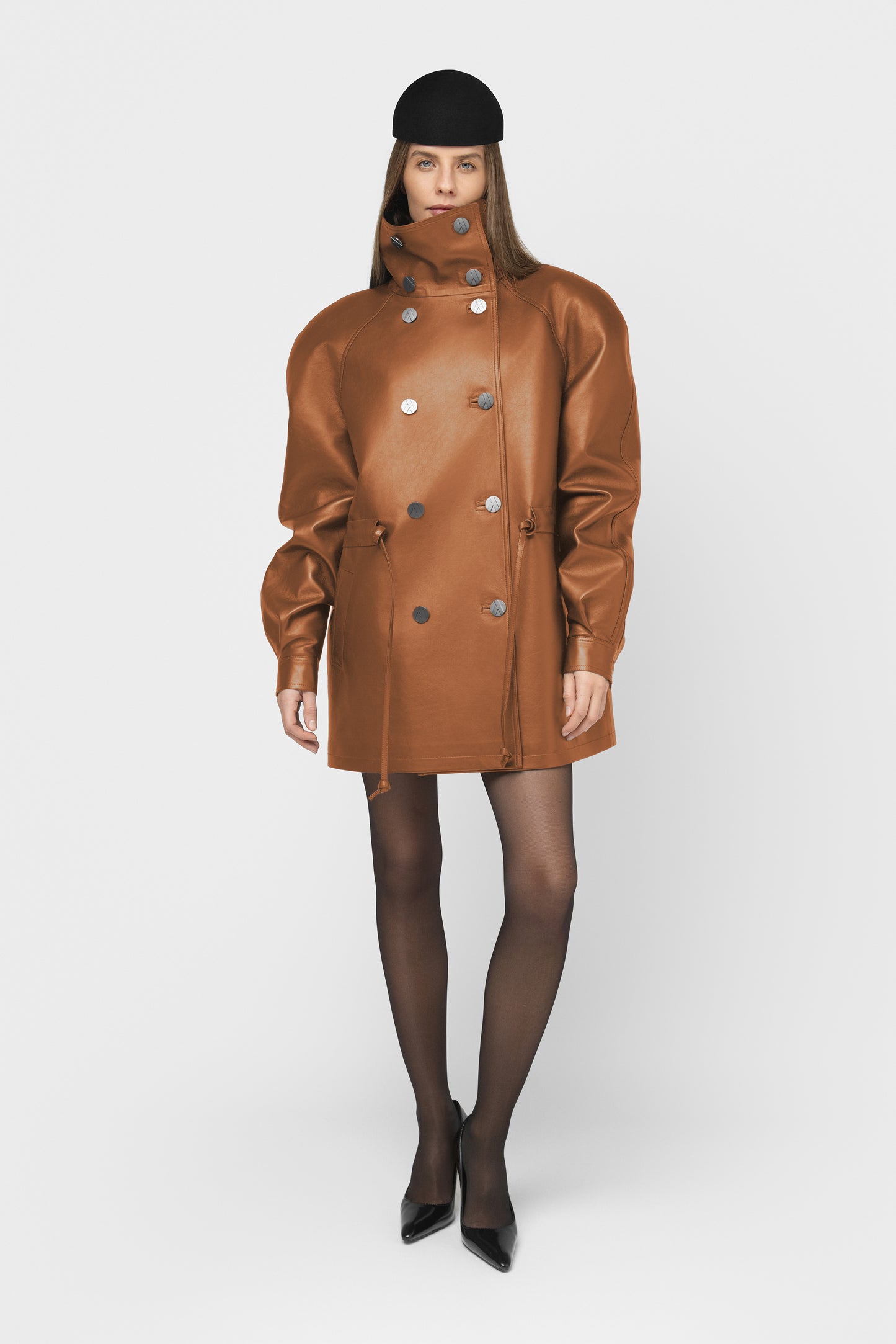 NATŪRALIOS ODOS STRIUKĖ-FORMA- KONJAKAS