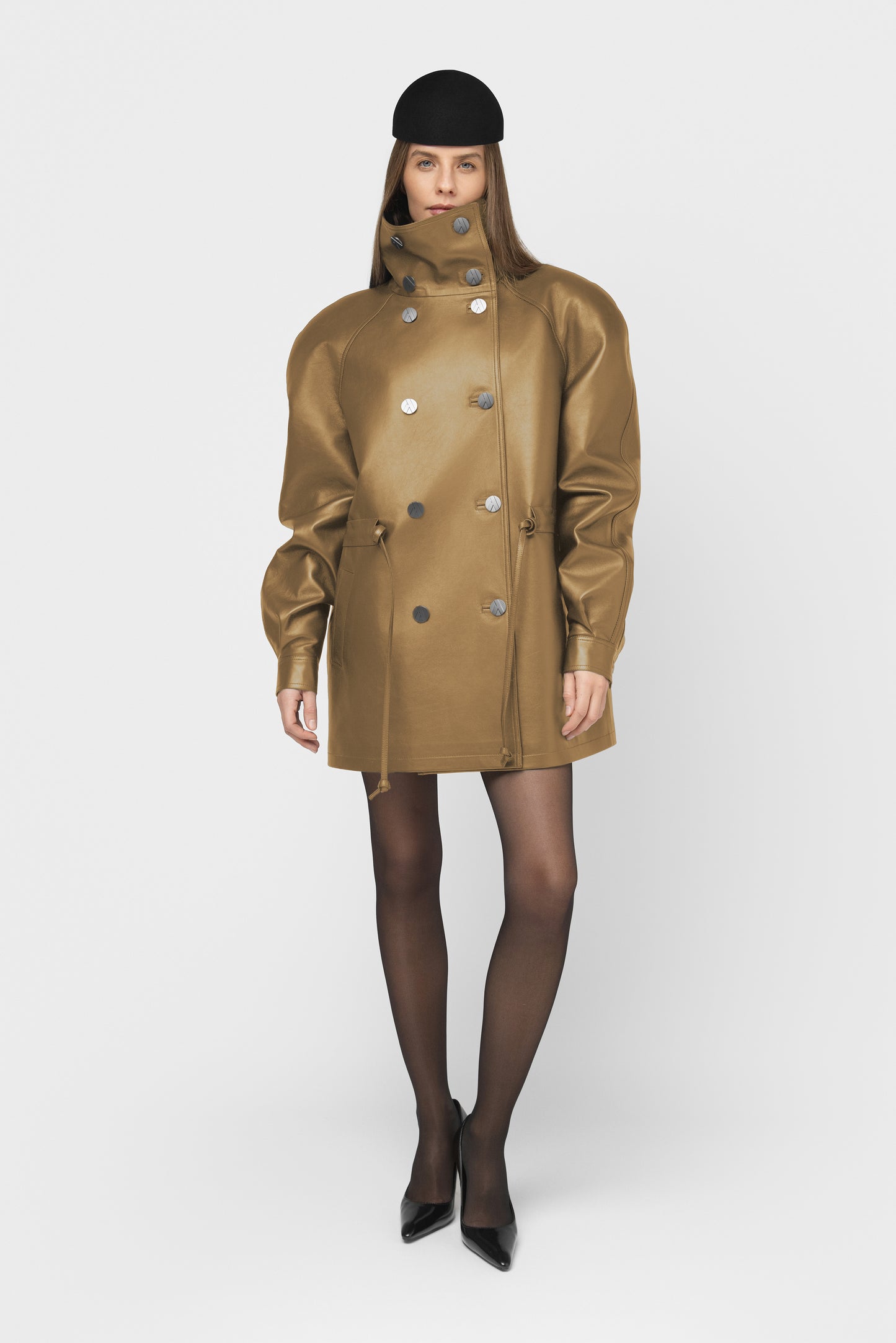 NATŪRALIOS ODOS STRIUKĖ-FORMA- SMĖLIO